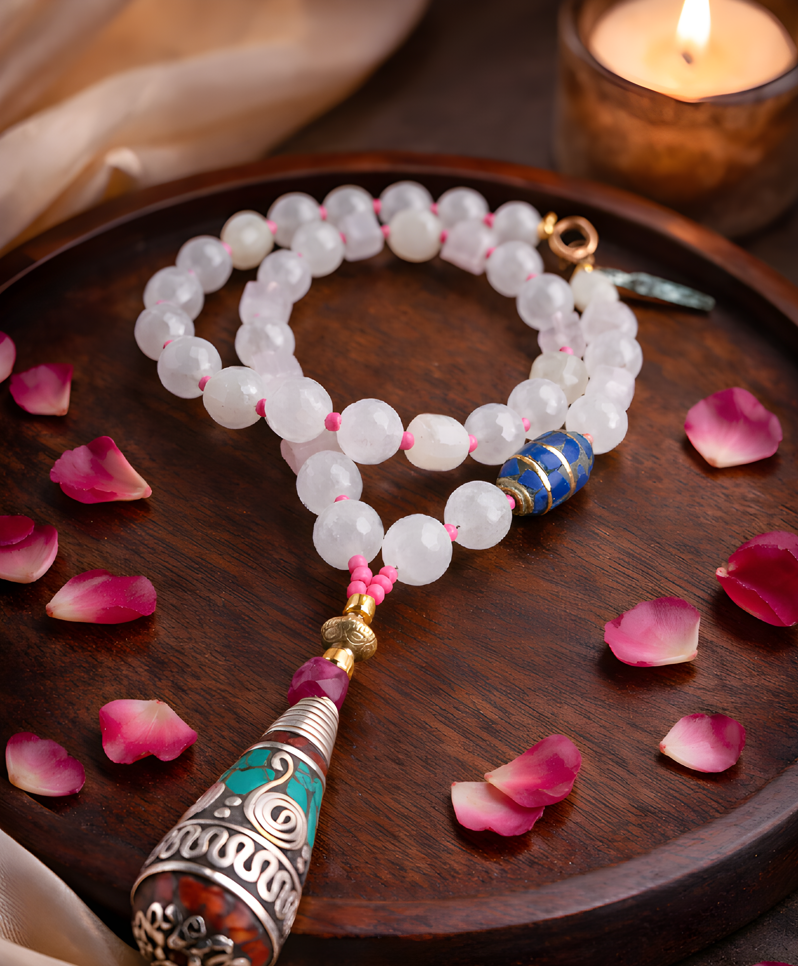 Cuart roz, morganit si lapis lazuli