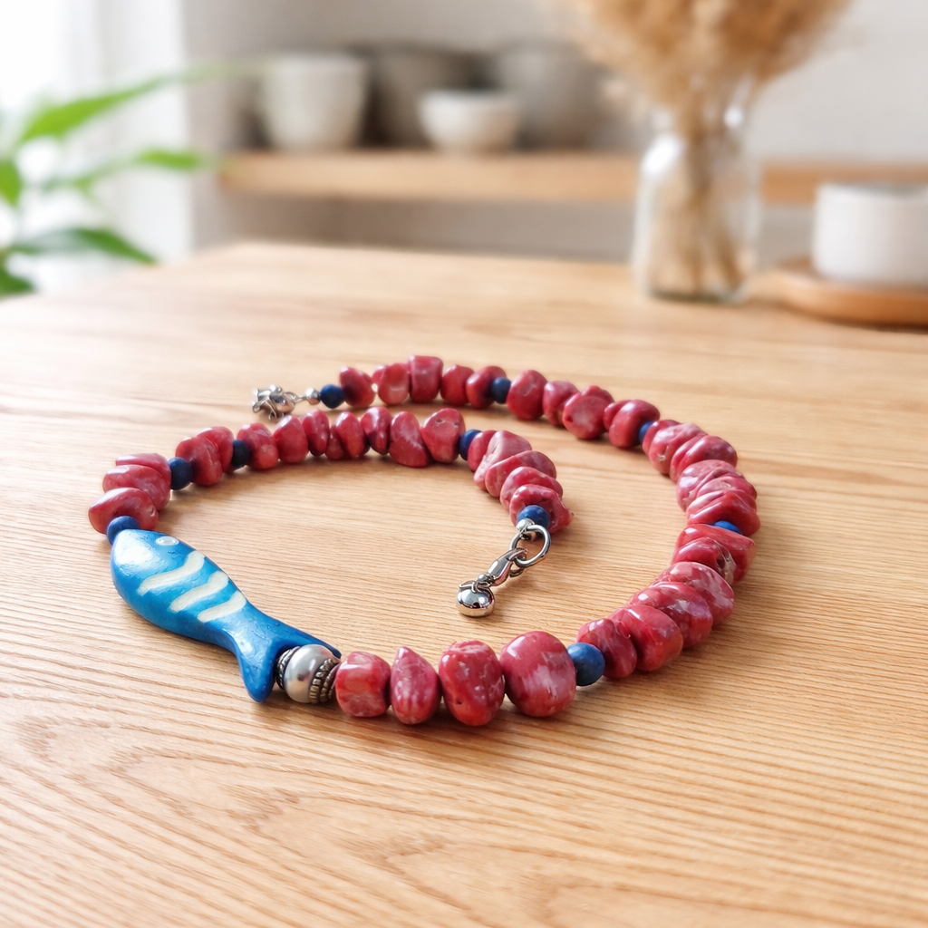 Coral, lapis lazuli si detalii de perla si os