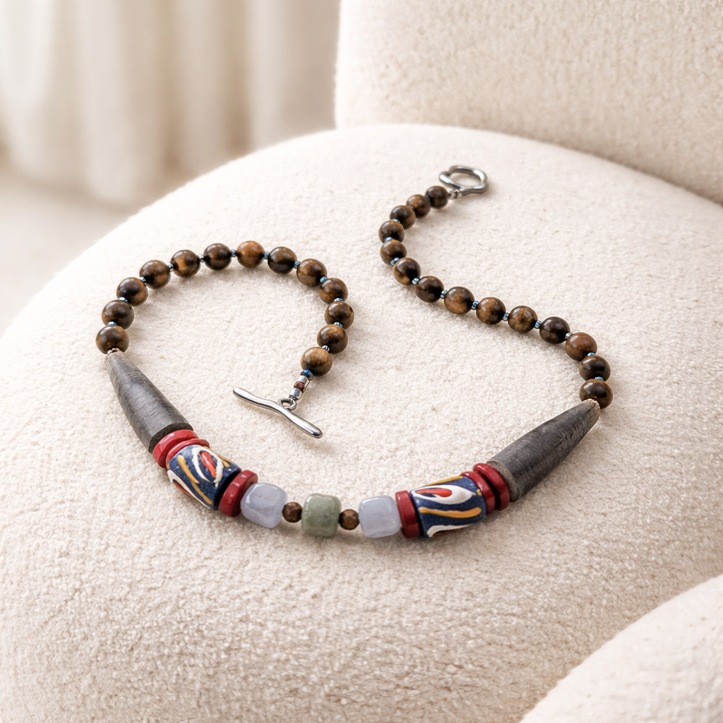 Ochi de tigru, coral si sticla Krobo