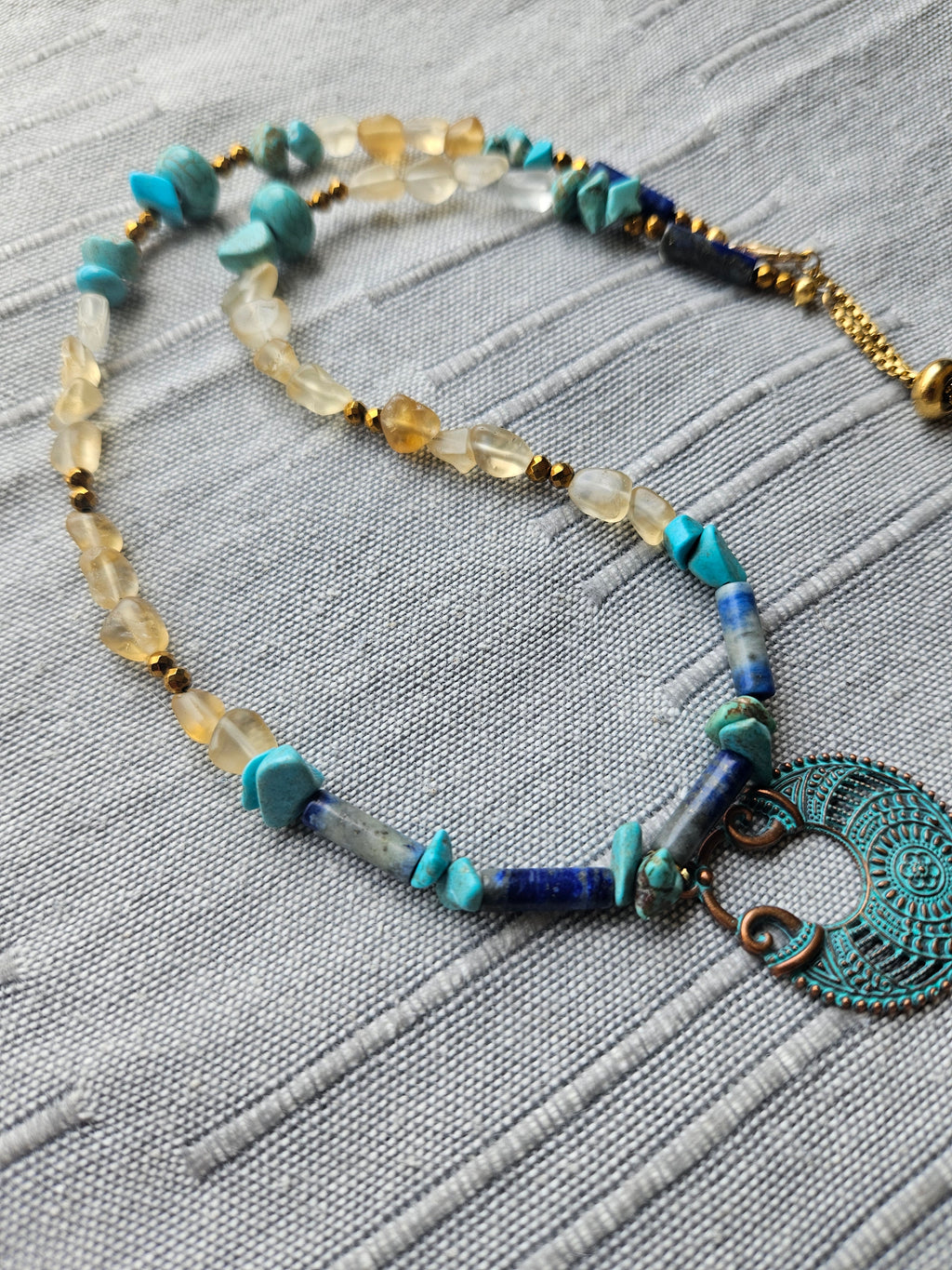 Lapis lazuli, citrin, turcoaz