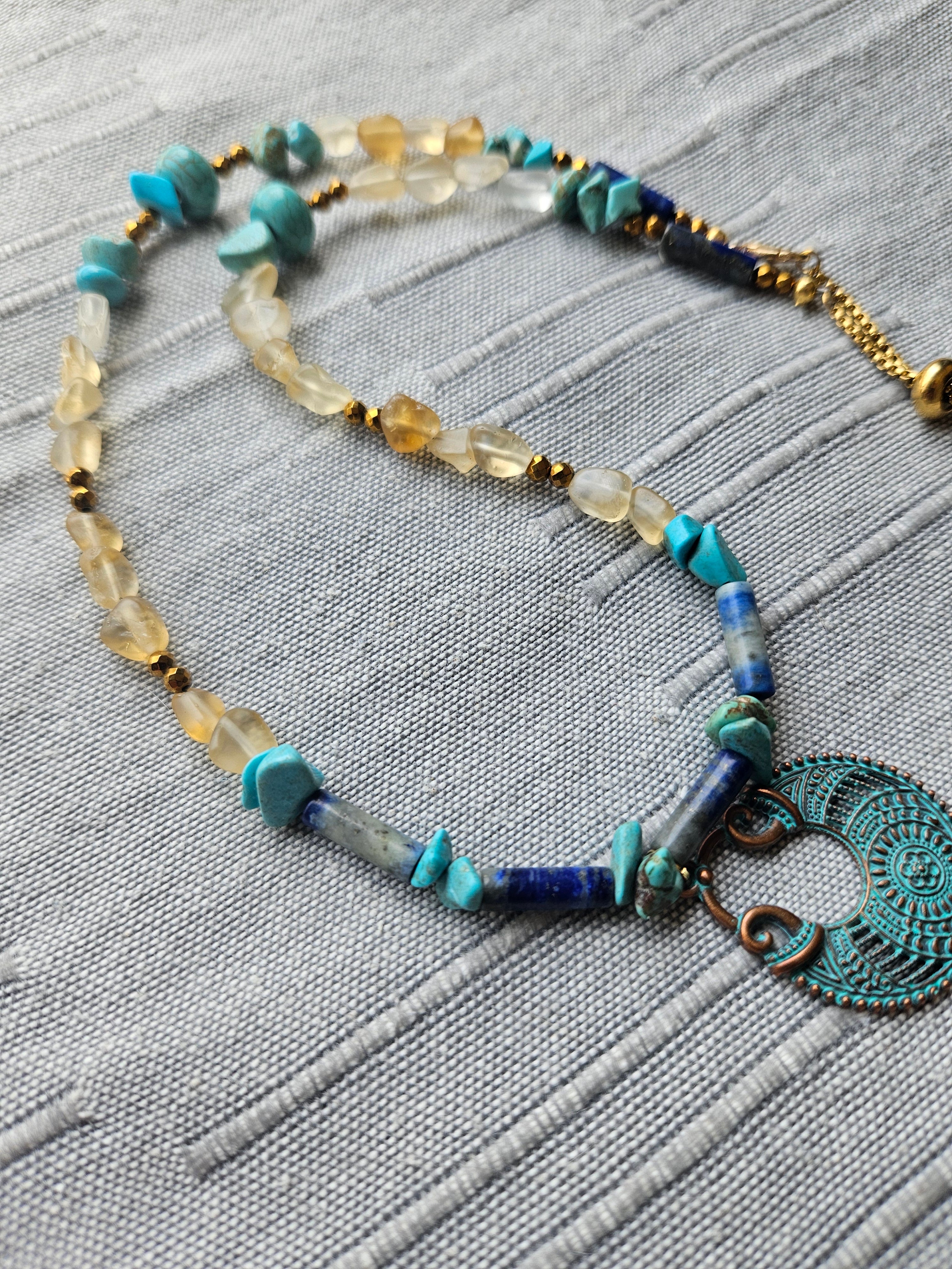 Lapis lazuli, citrin, turcoaz