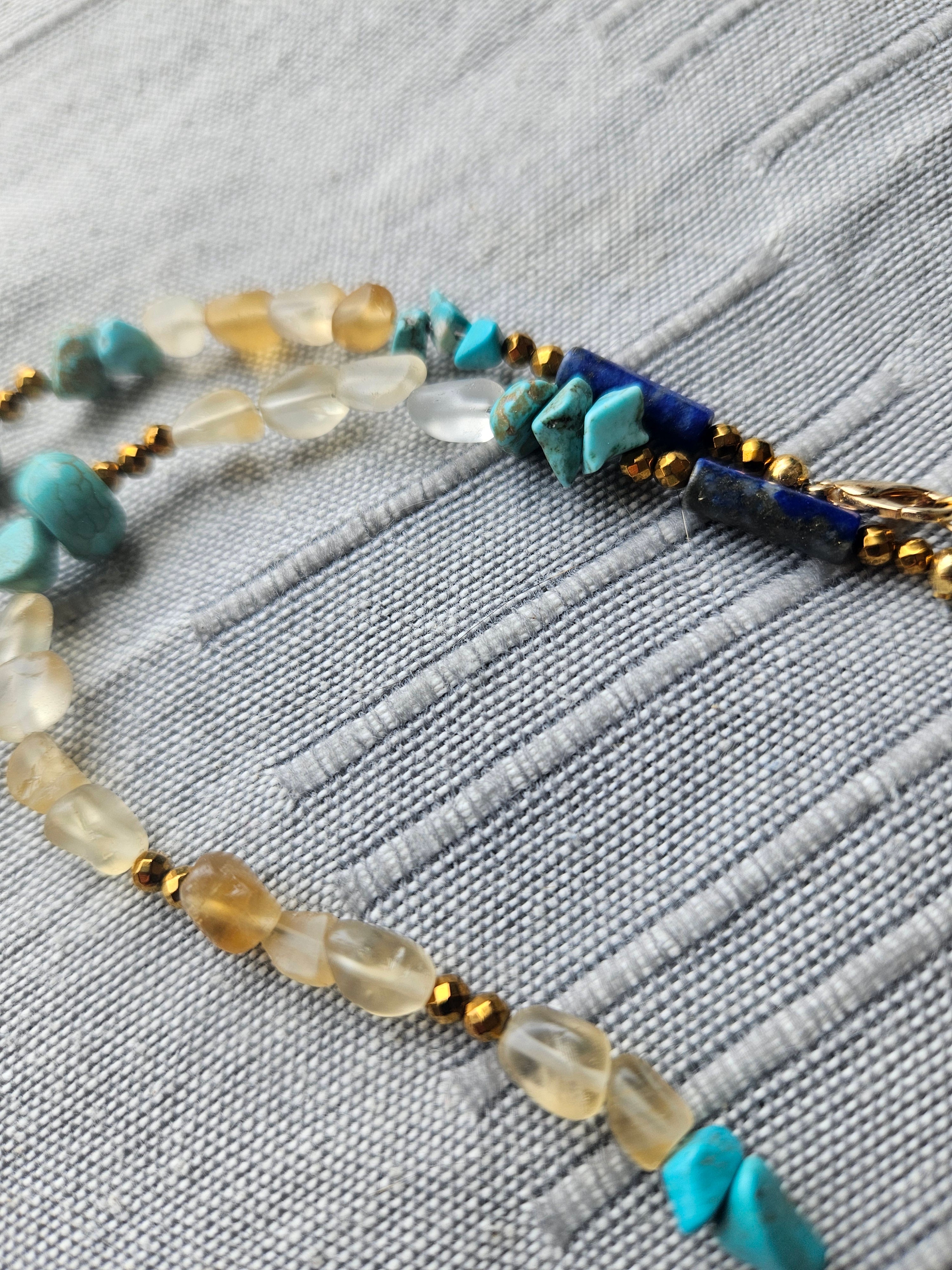 Lapis lazuli, citrin, turcoaz
