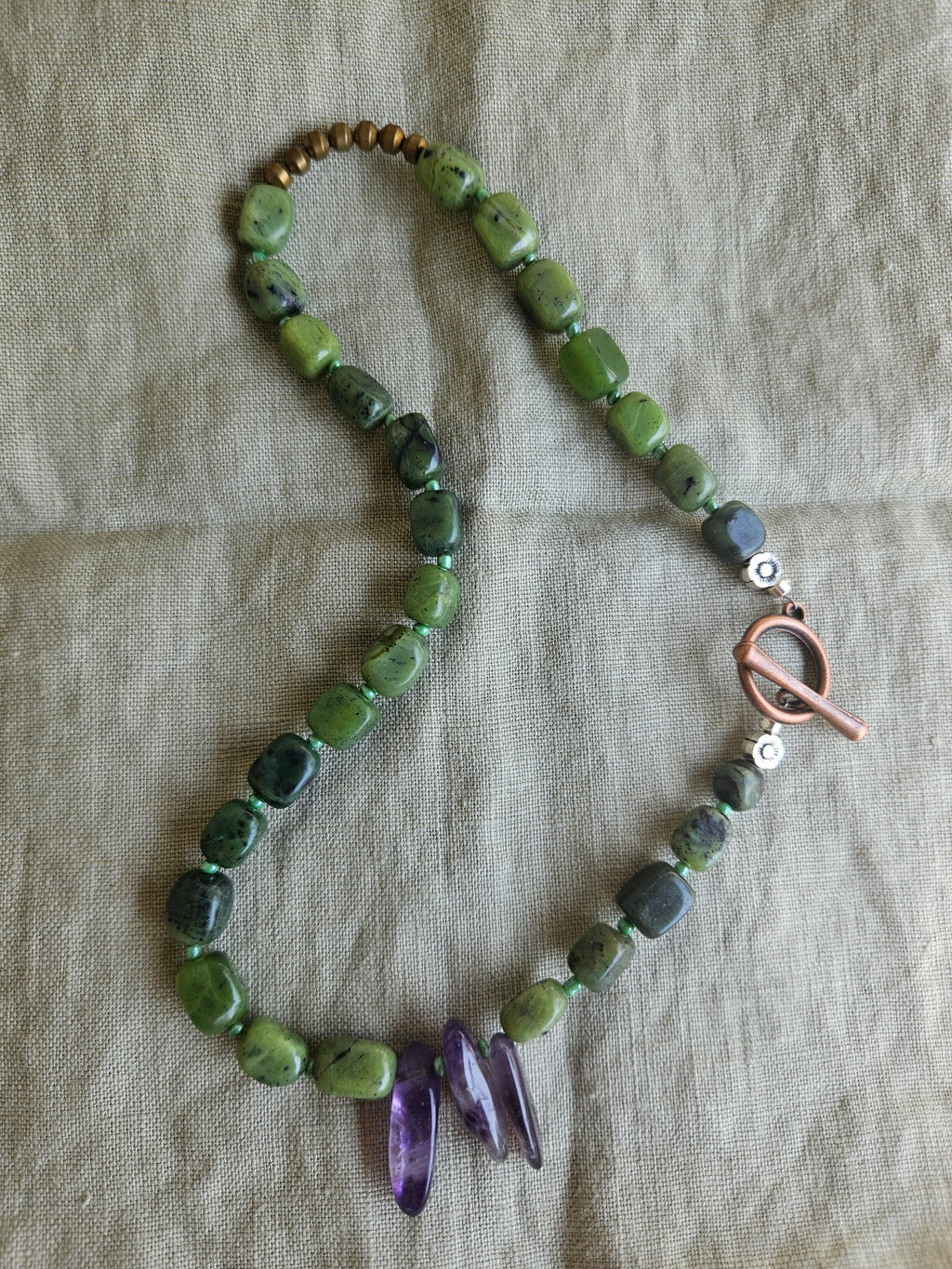 Green jade, amethyst and hematite