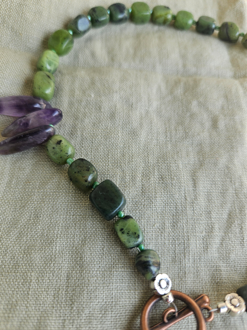 Green jade, amethyst and hematite