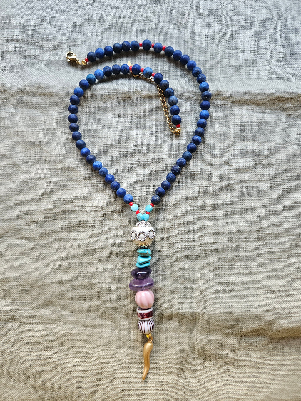 Lapis lazuli si mix de pietre semipretioase