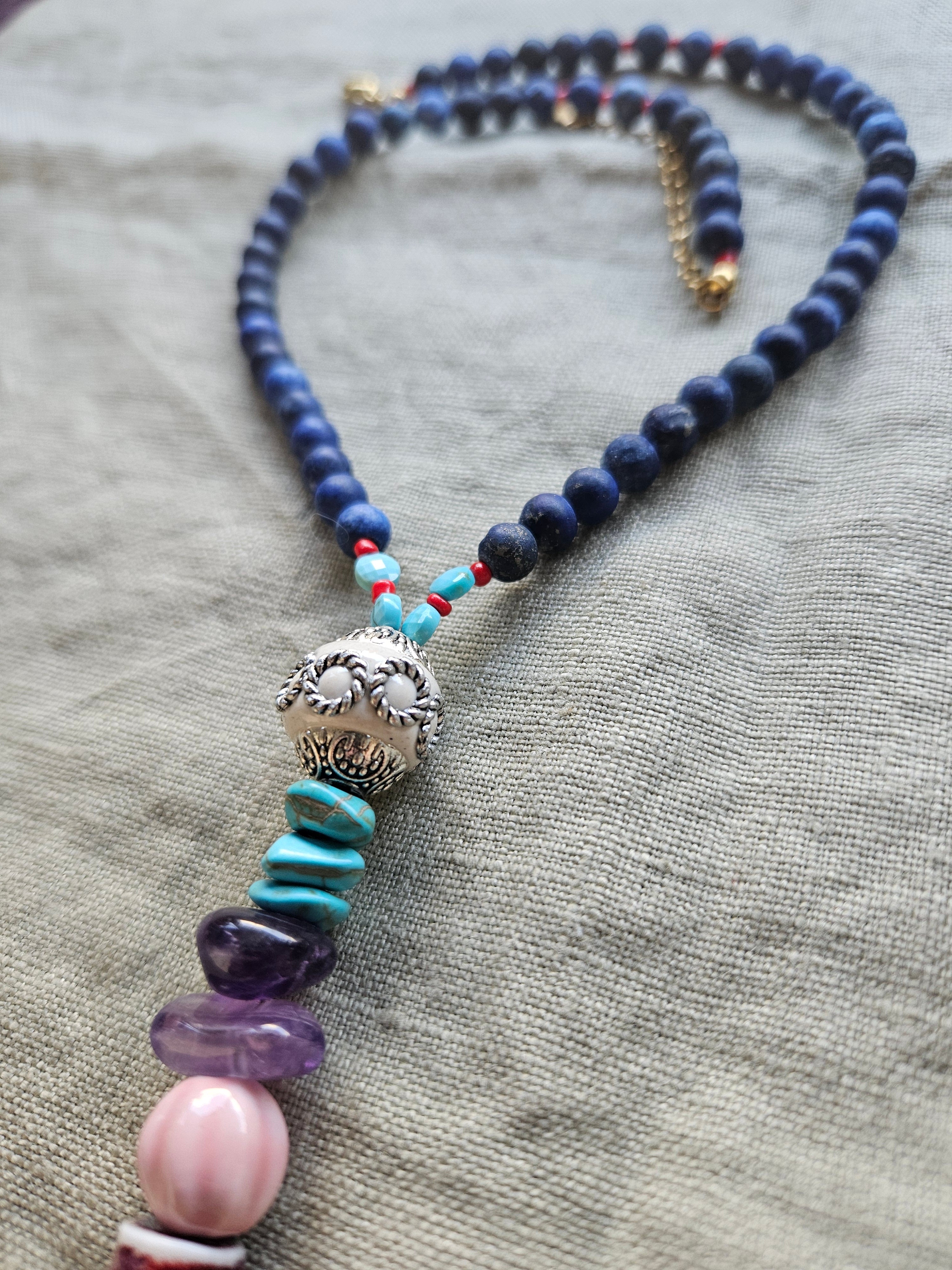Lapis lazuli si mix de pietre semipretioase