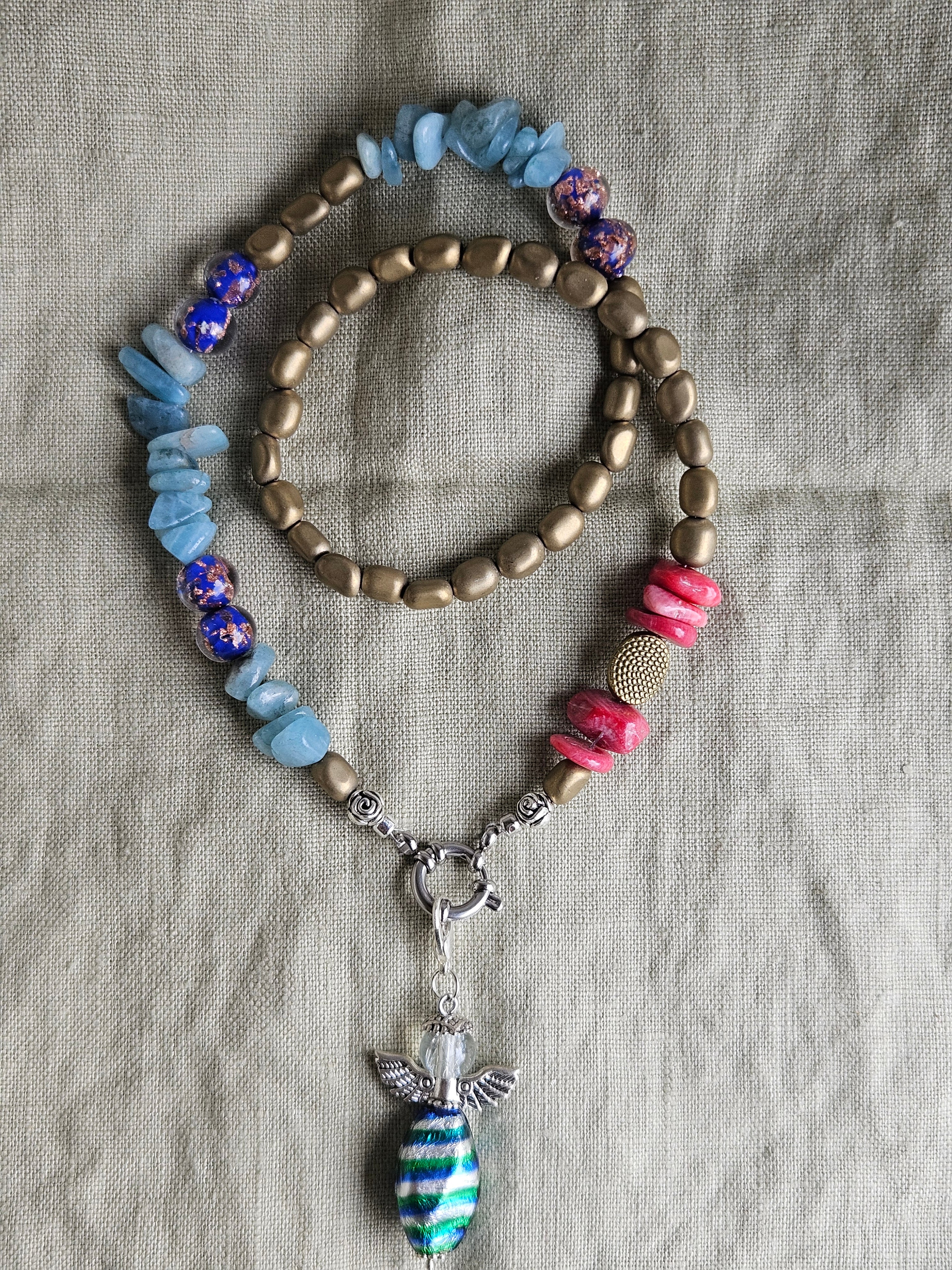 Acvamarin , hematit, coral si sticla de Murano