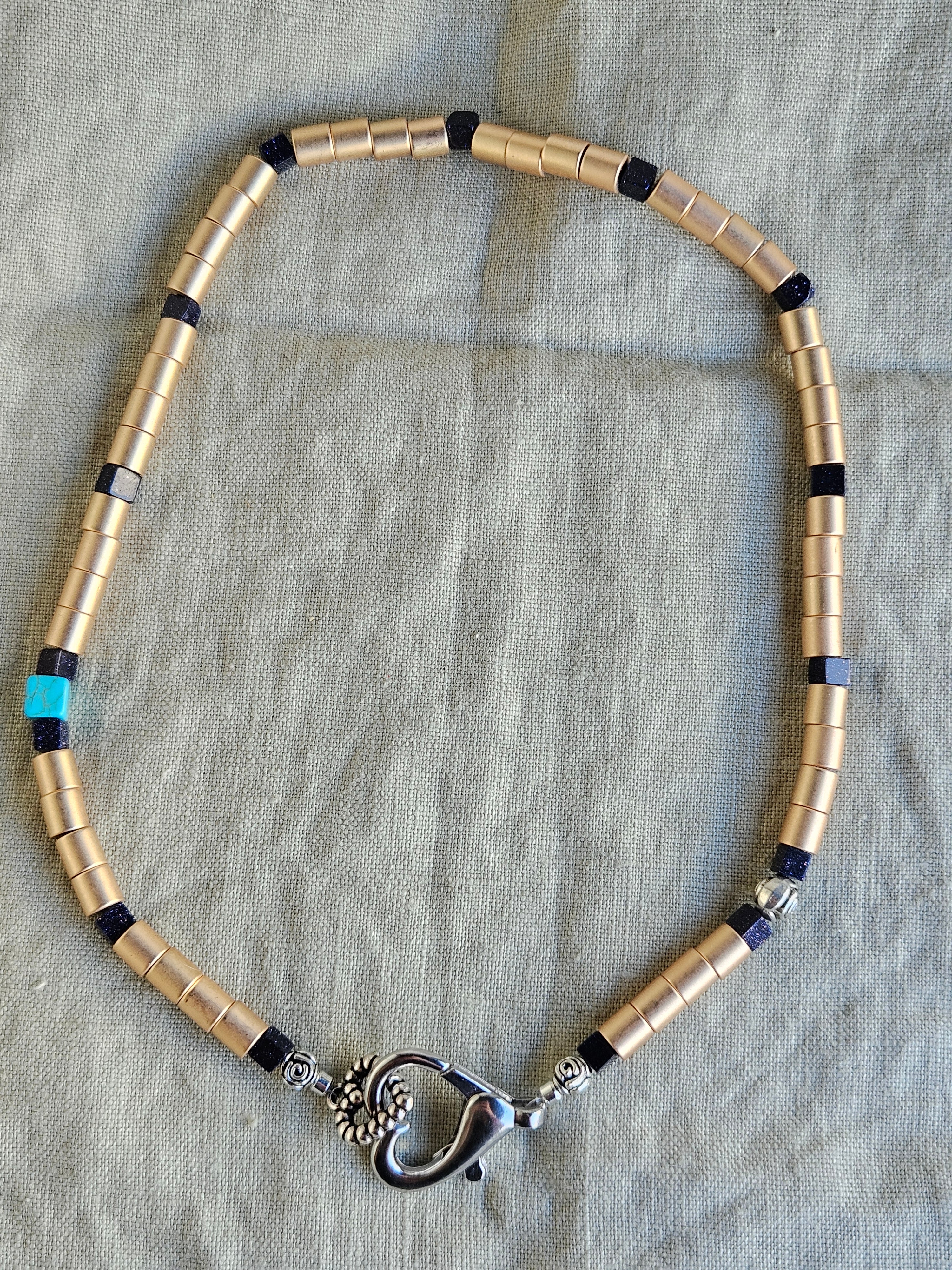 Hematite si goldstone