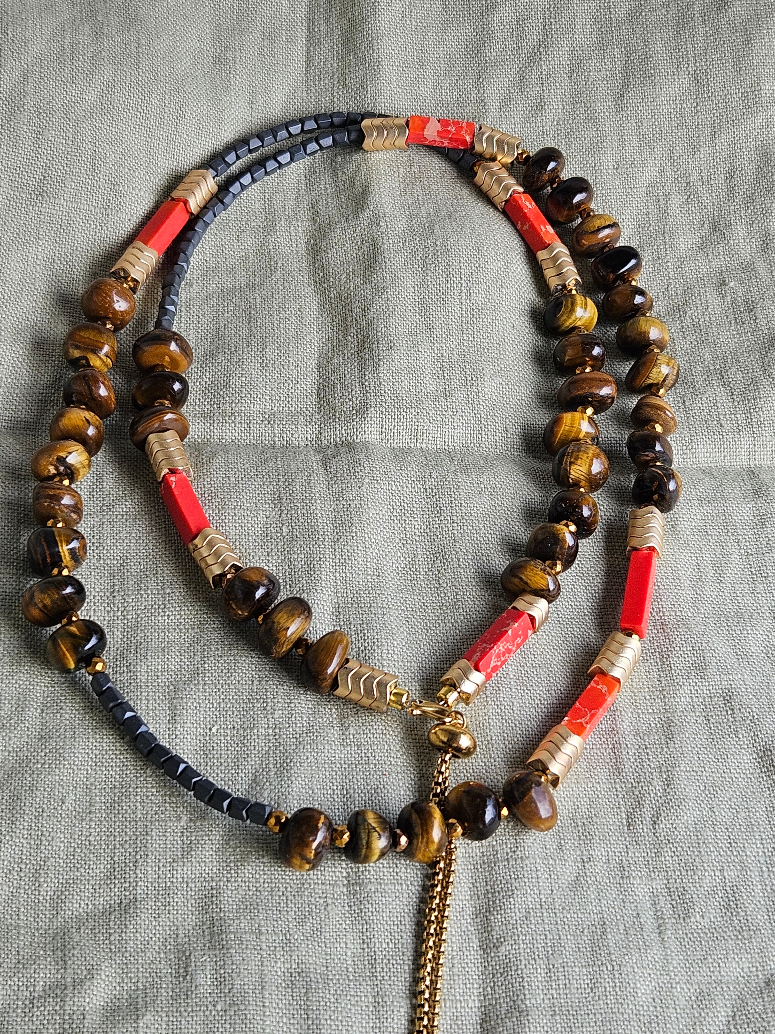Ochi de tigru si hematite-colier lung