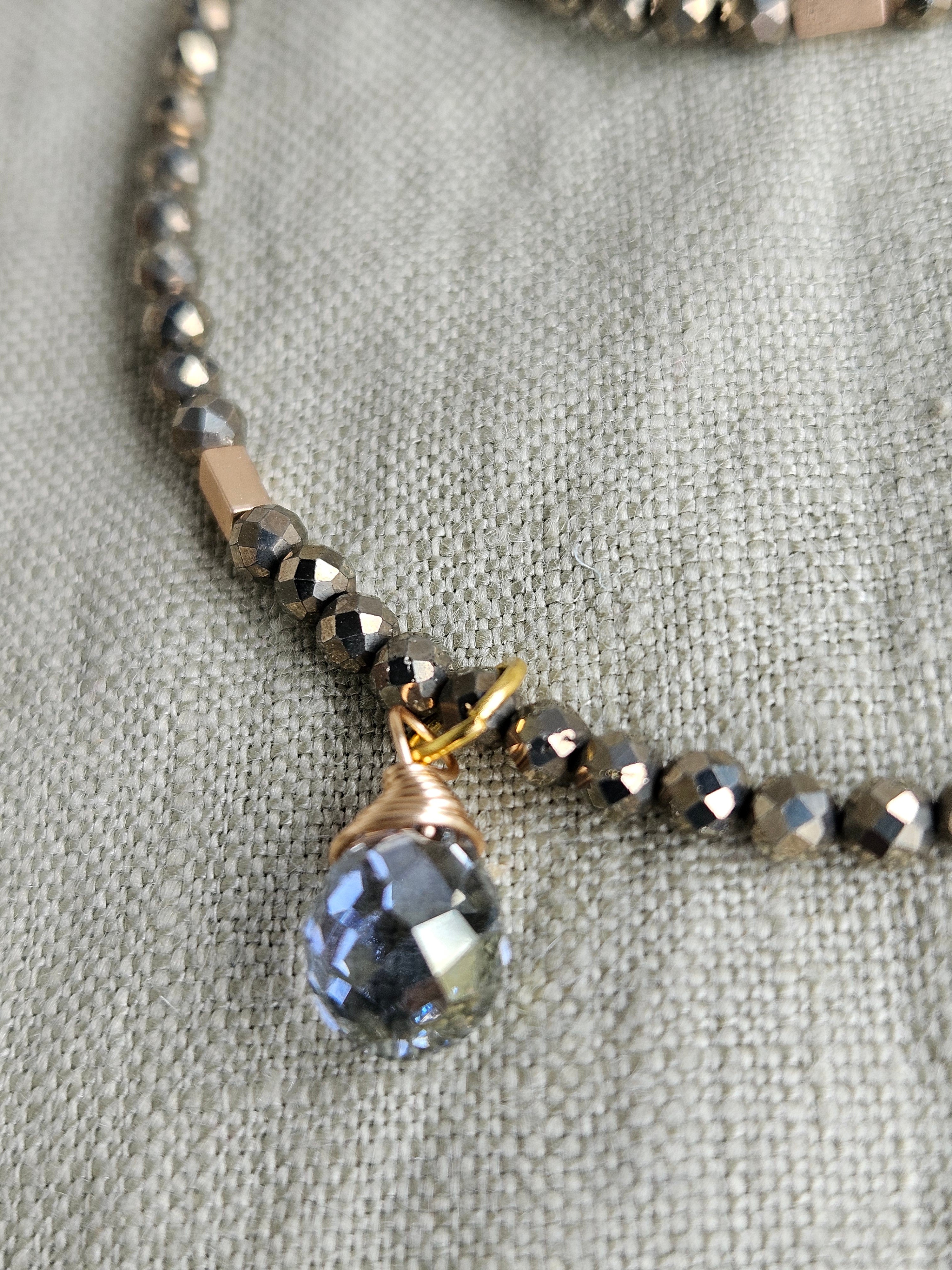 Pirita si hematite