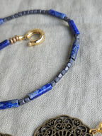 Lapis lazuli, hematit si jad