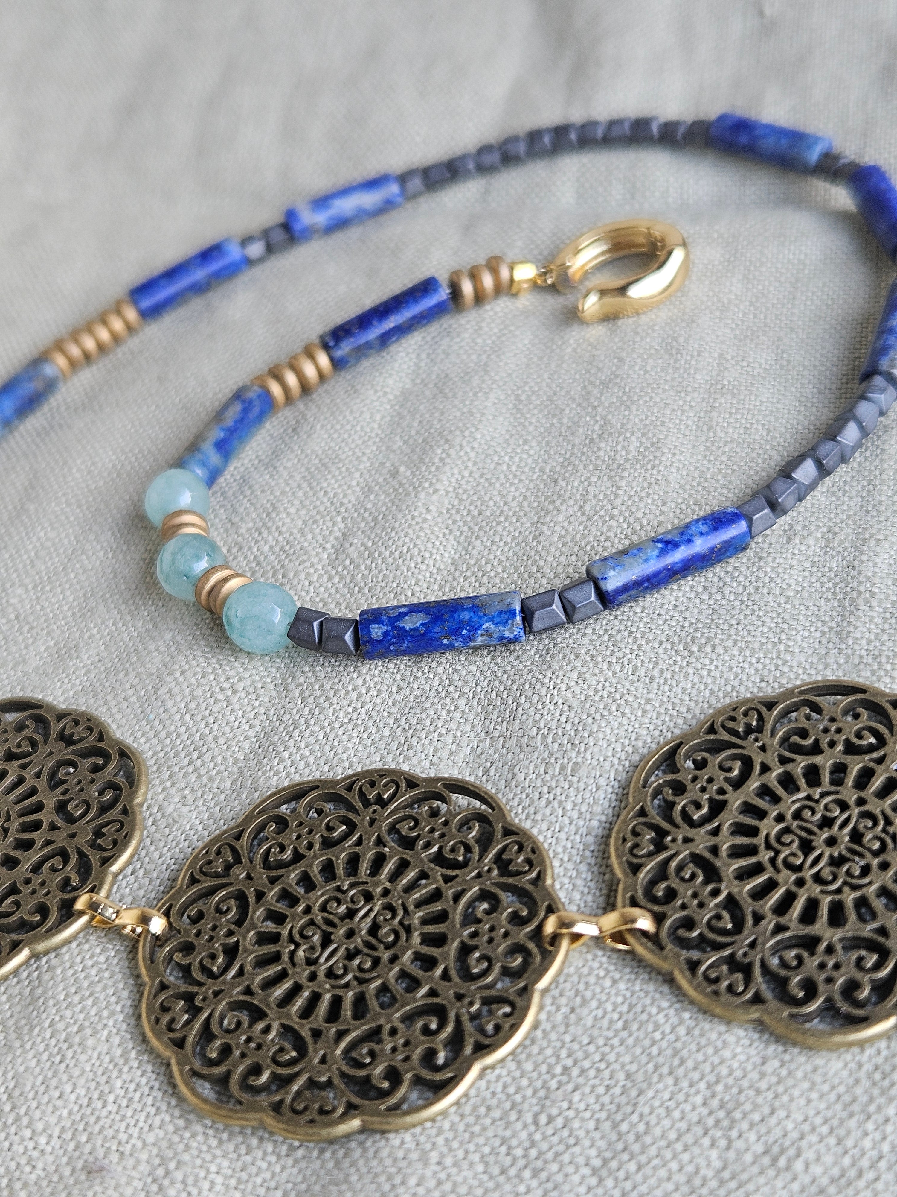 Lapis lazuli, hematit si jad