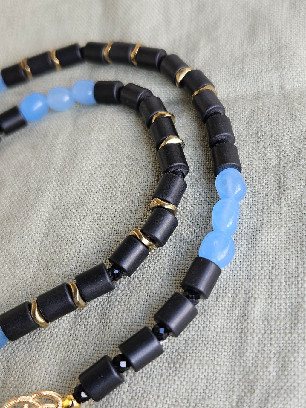 Hematit, agat si onix
