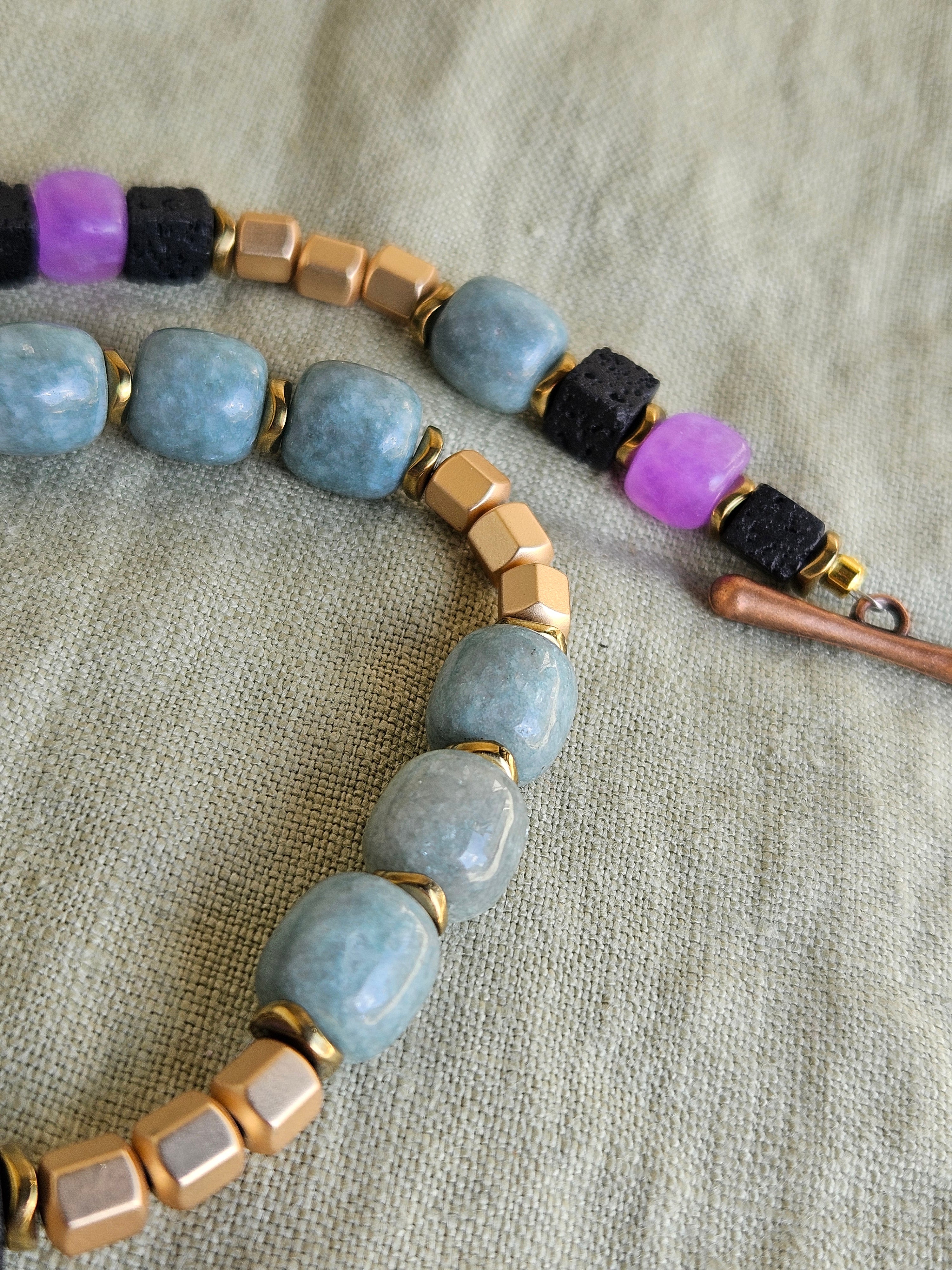 Jad hematite si lava stone