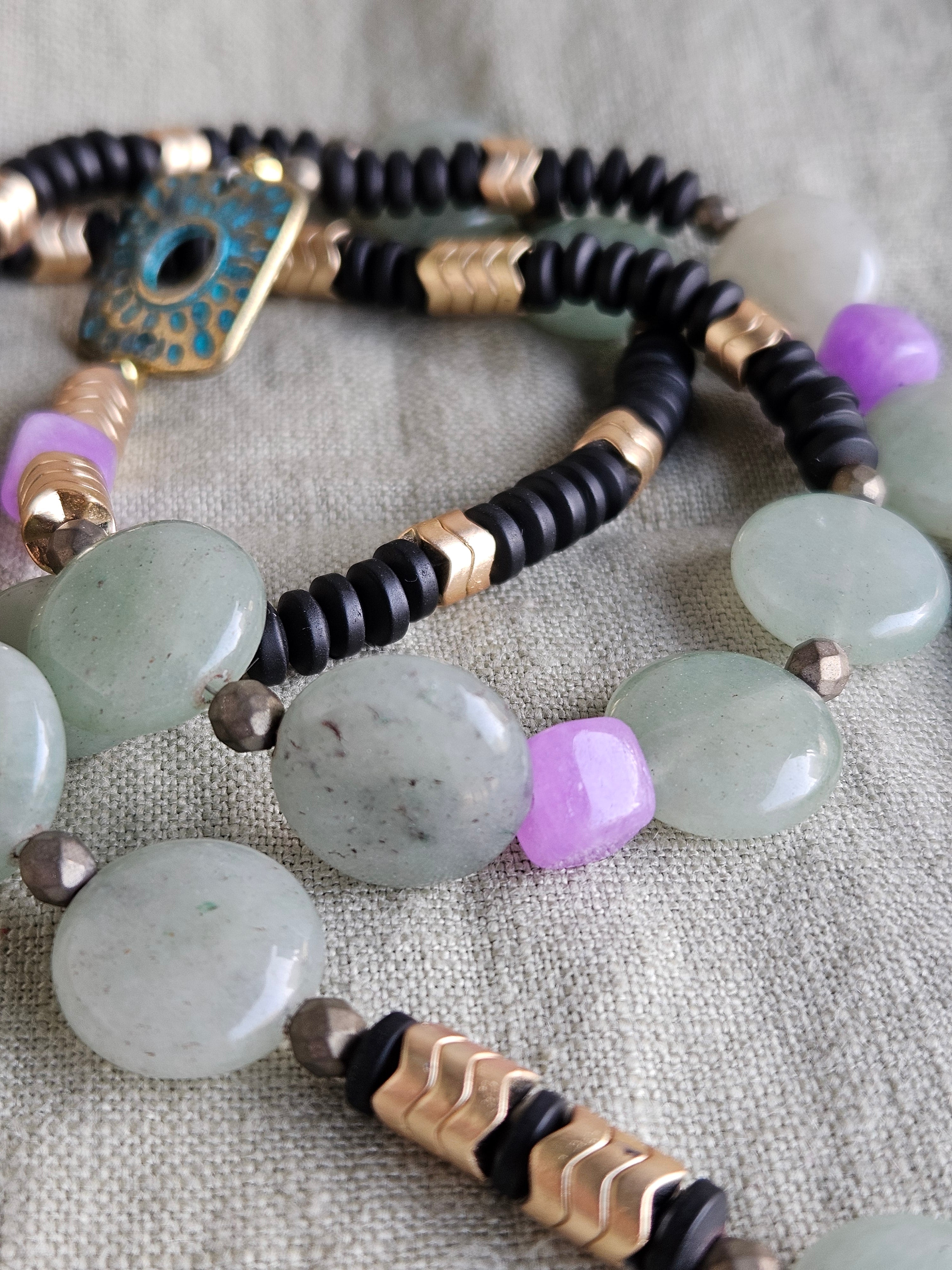 Aventurin, lava stone, jad si hematit