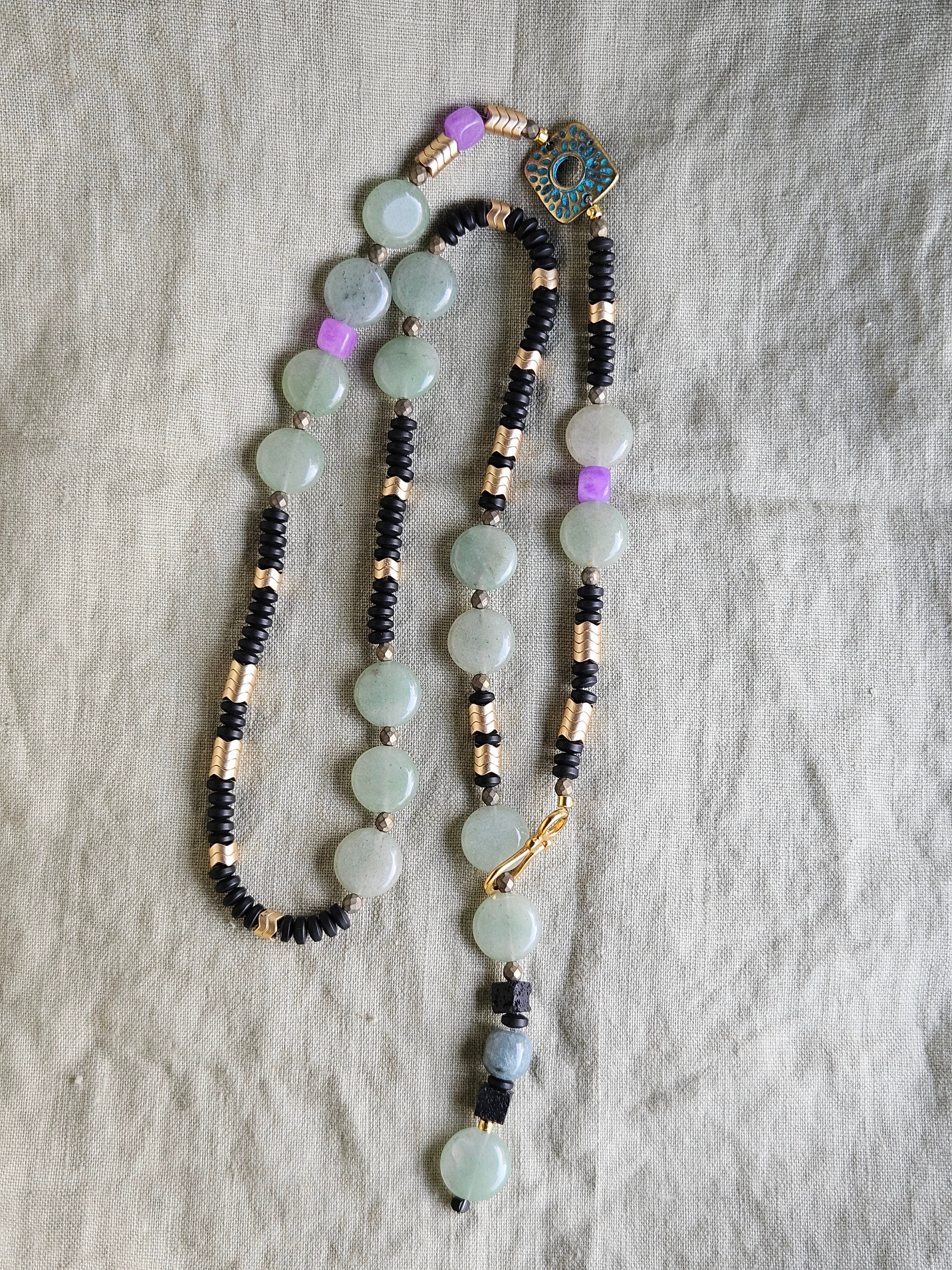 Aventurin, lava stone, jad si hematit