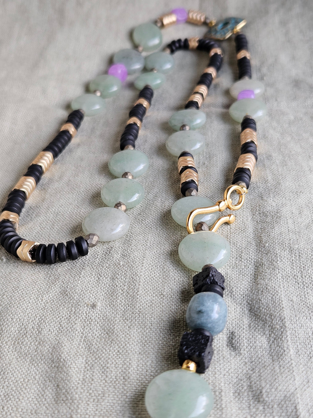 Aventurin, lava stone, jad si hematit