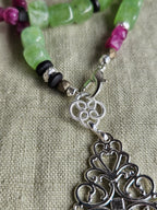 Jad si hematite