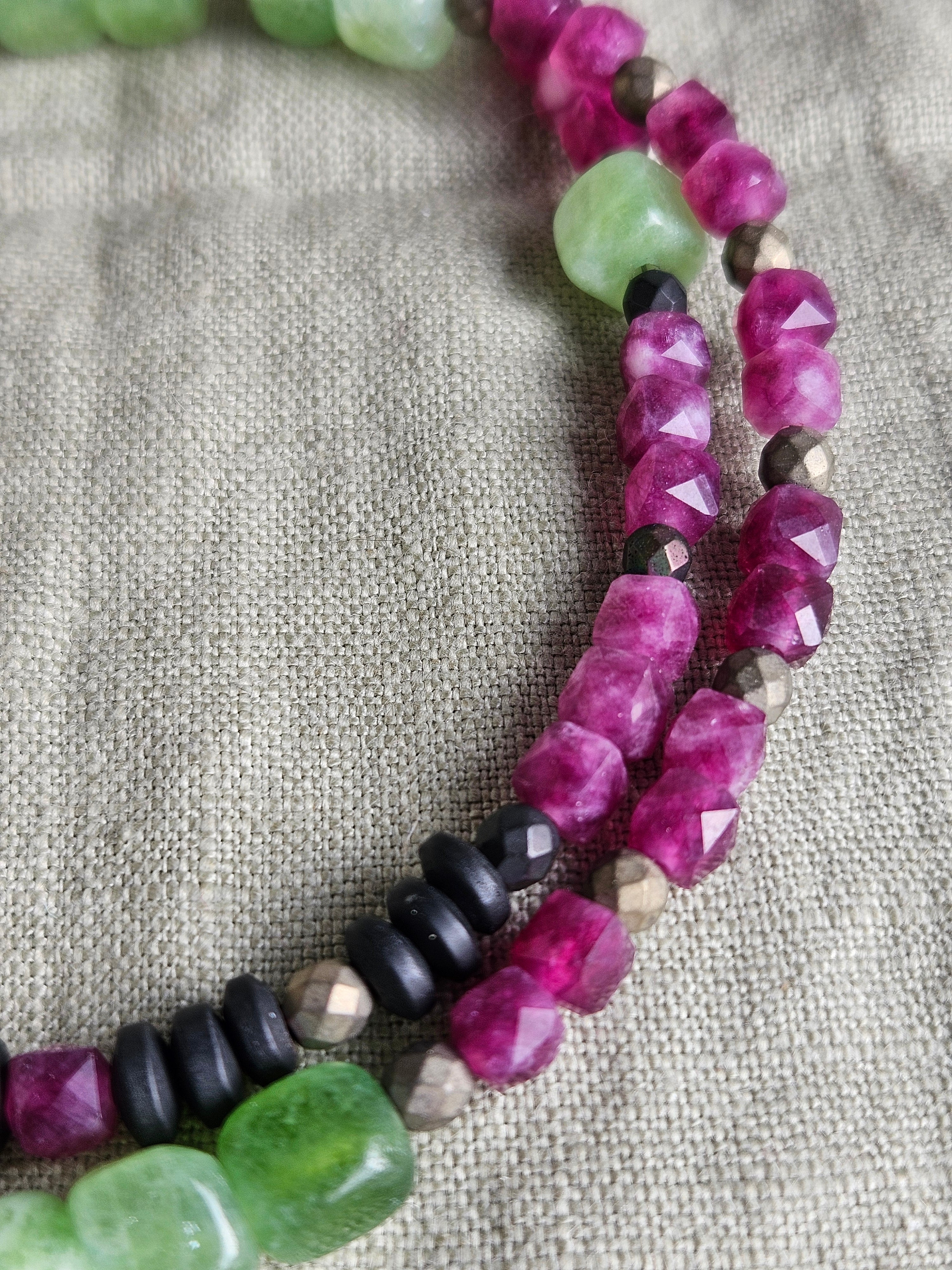 Jad si hematite