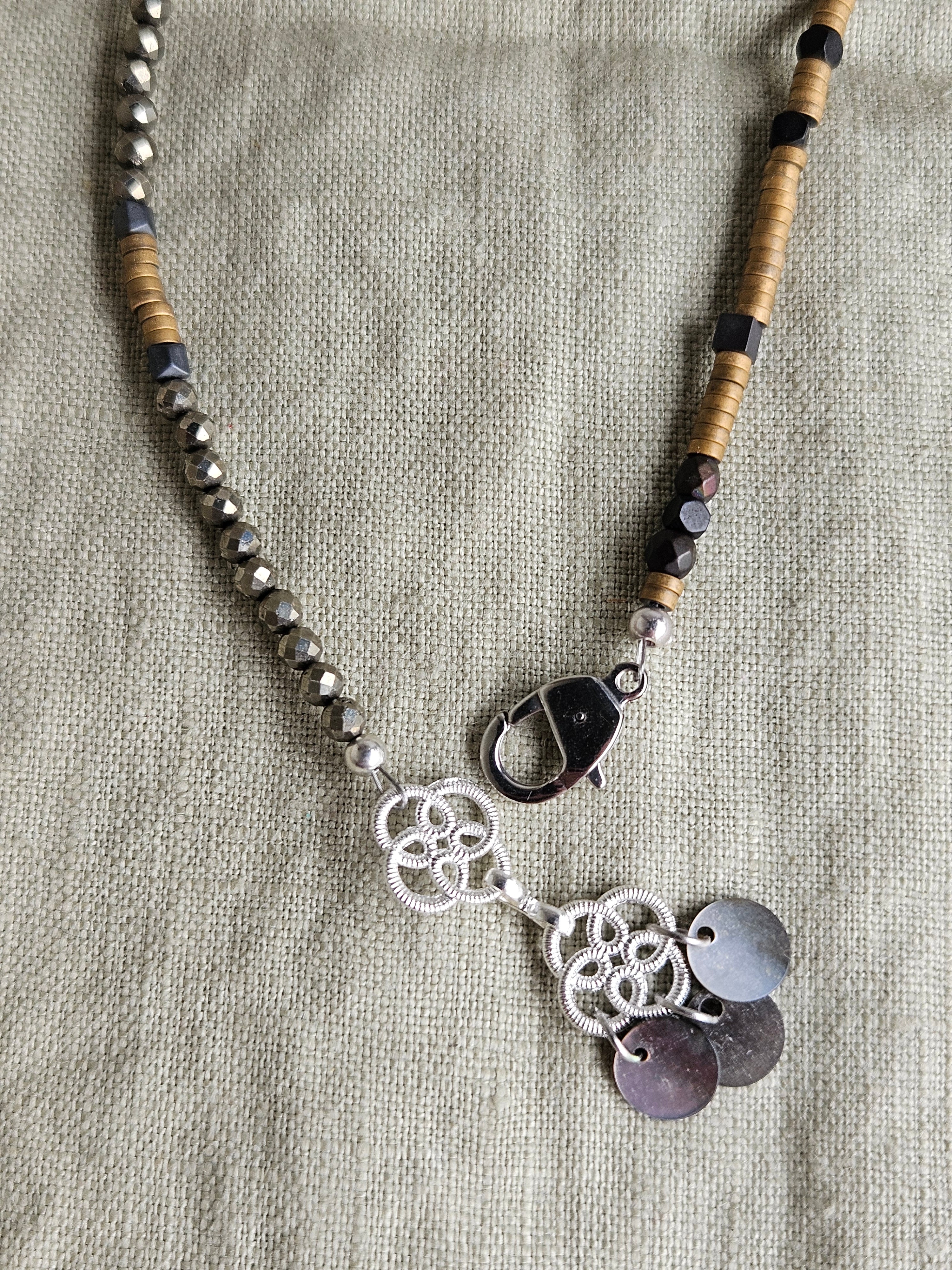 Pirita si hematite
