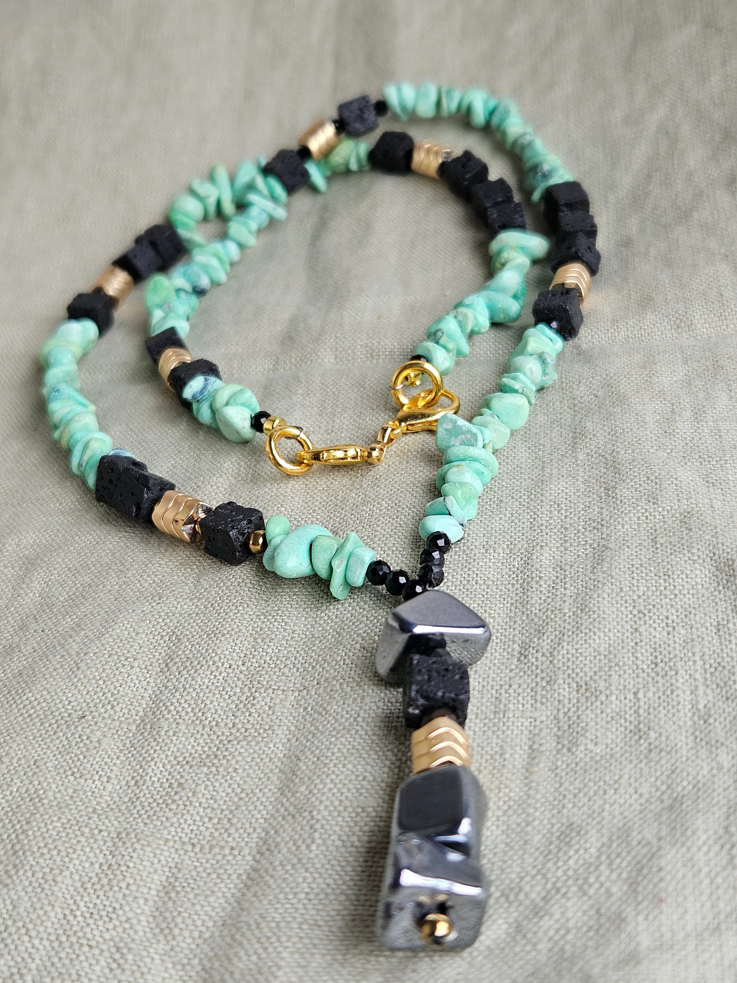Terahetz, variscit, hematit si lava stone