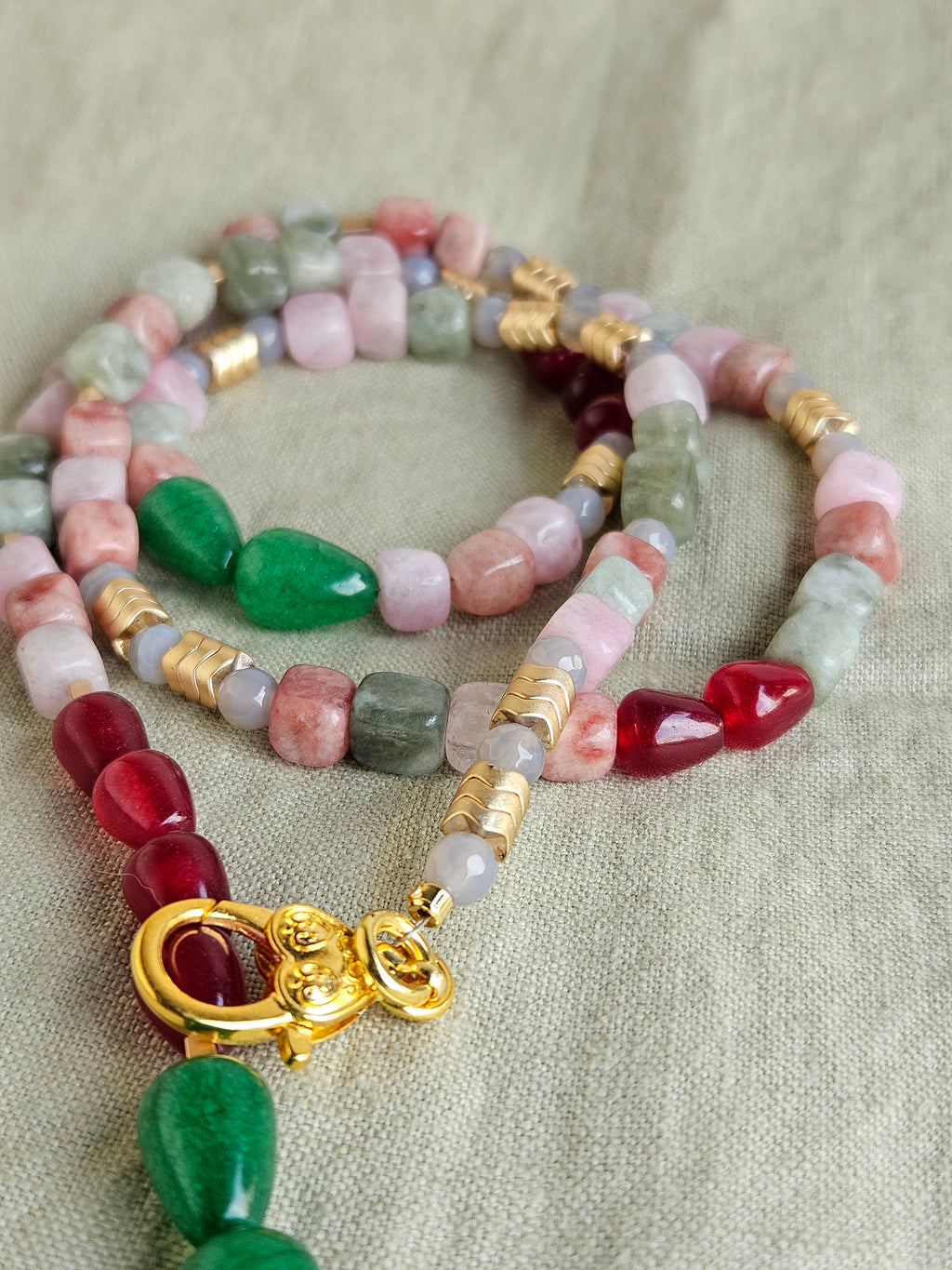 Agate, jad si hematit