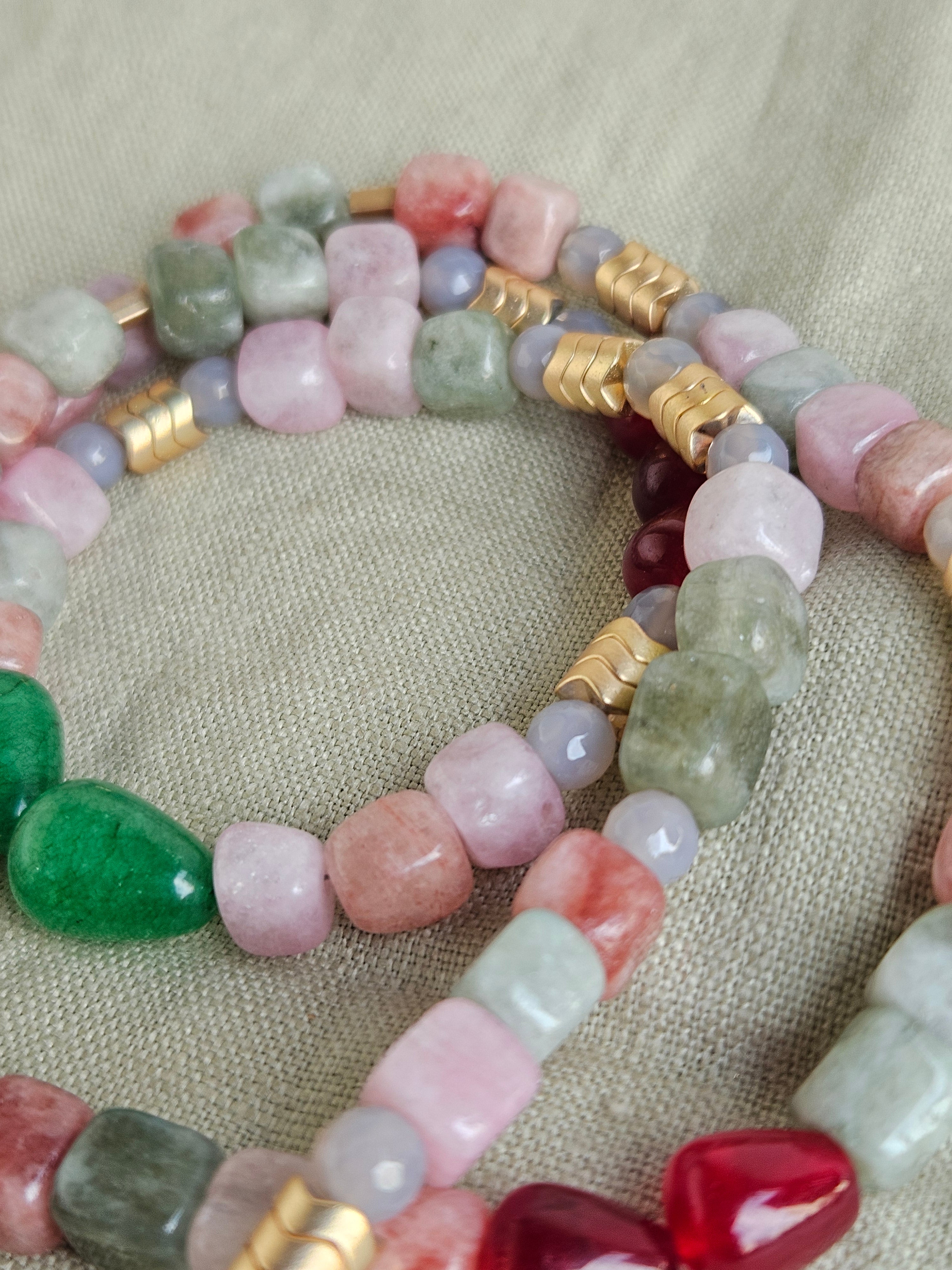 Agate, jad si hematit