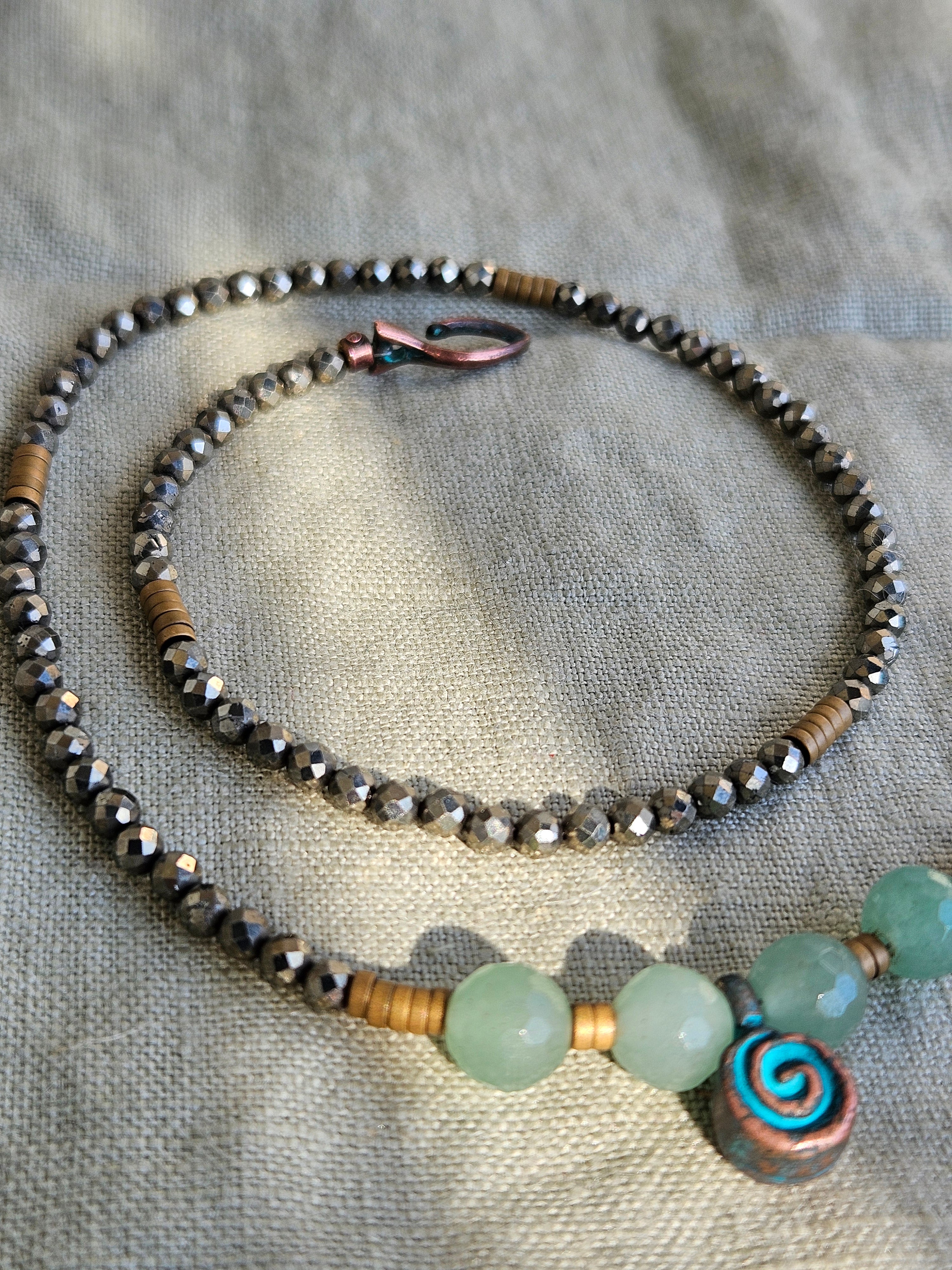 Pirita, hematite si aventurin