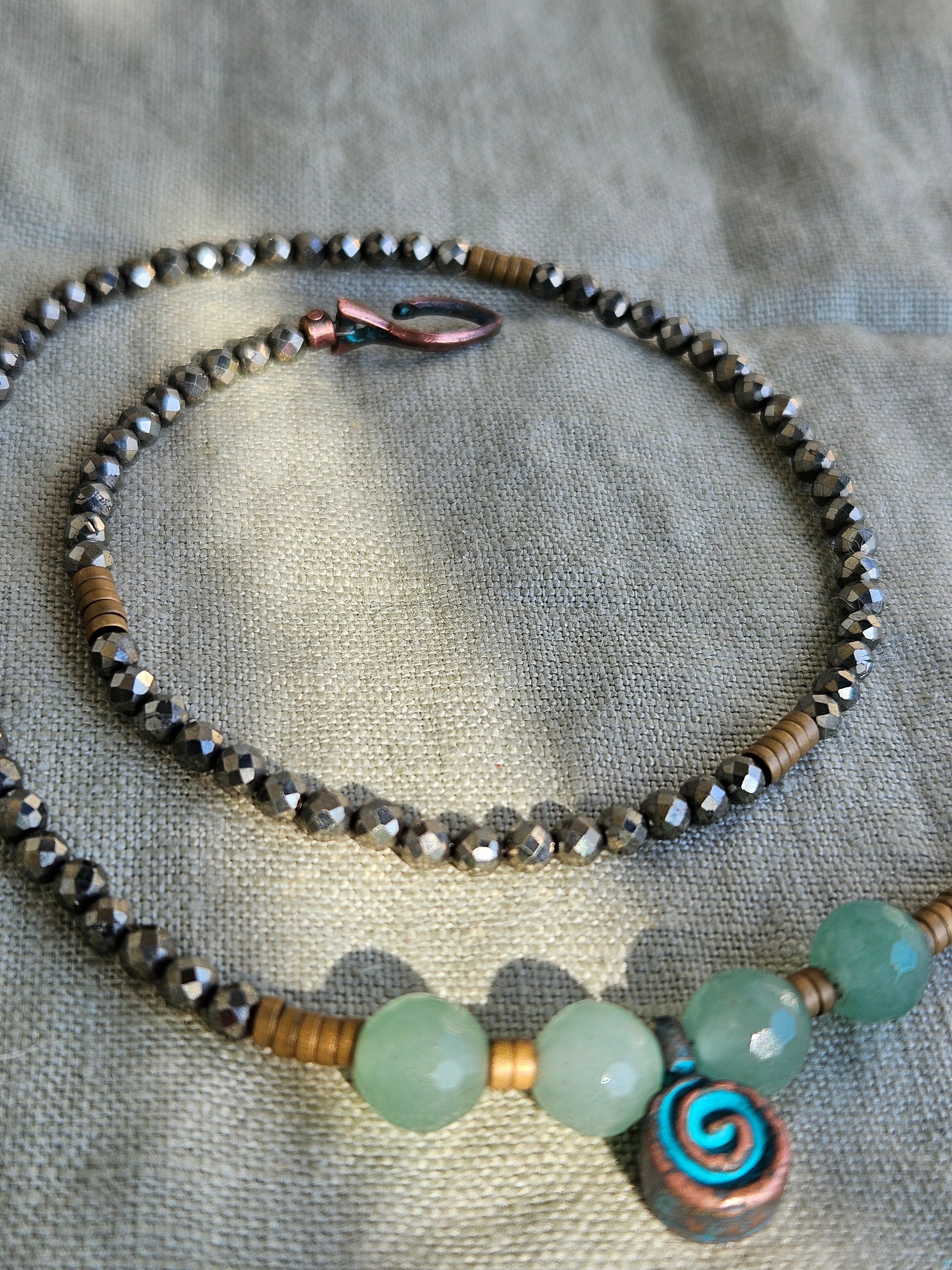 Pirita, hematite si aventurin