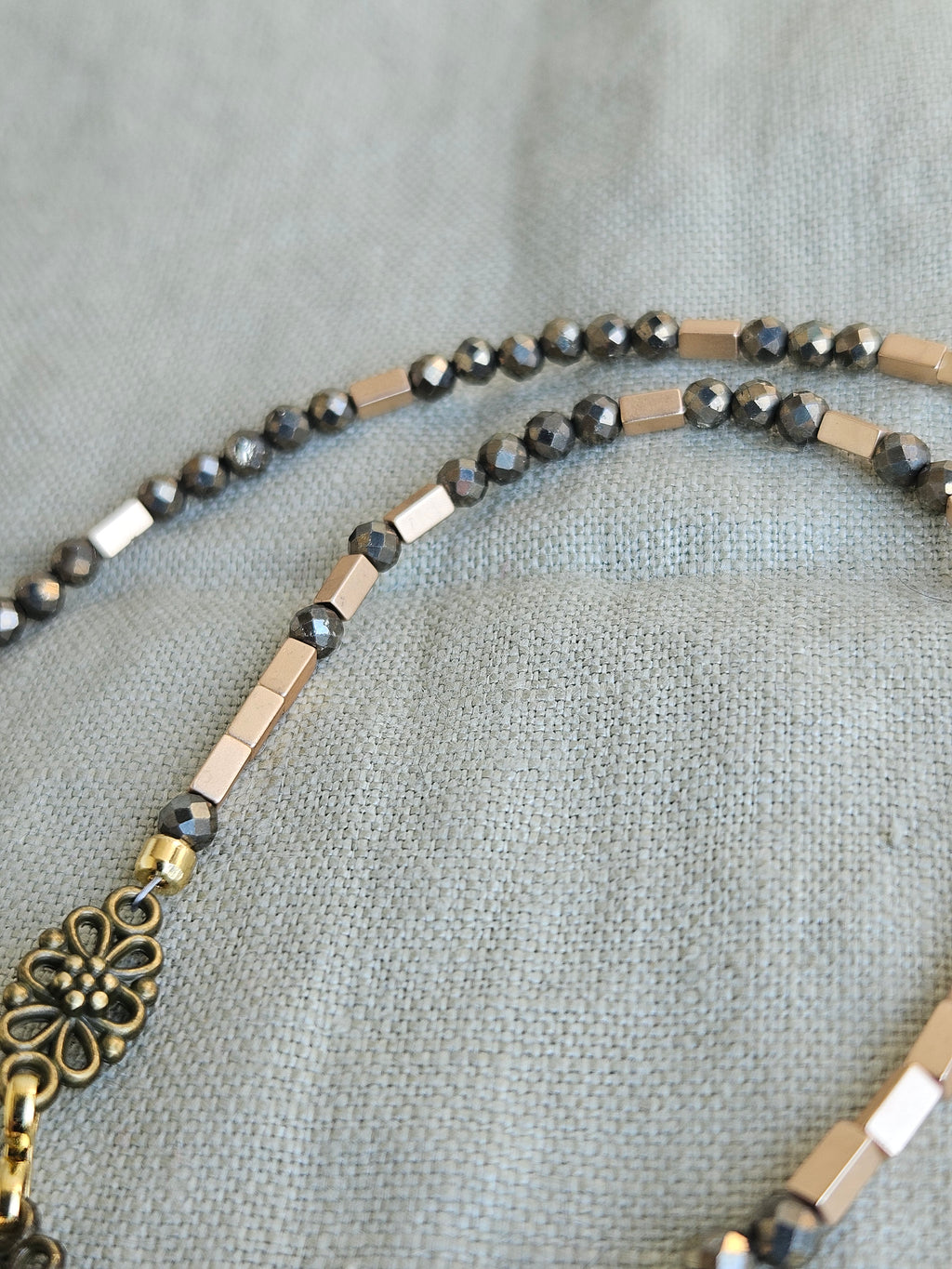 Pirita si hematite