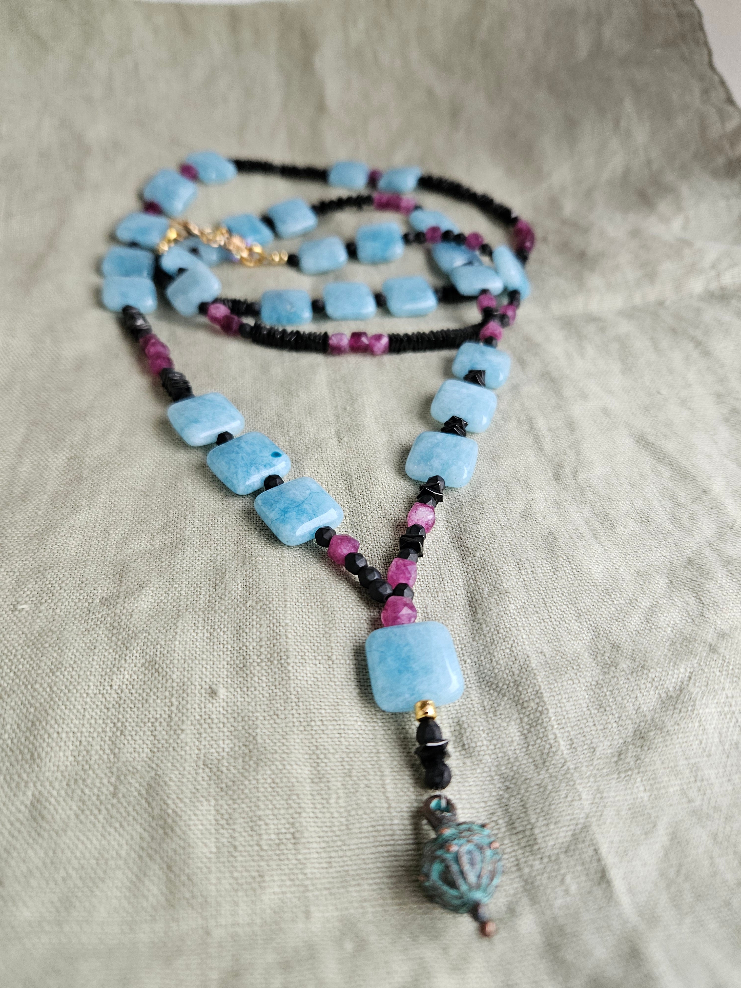 Angelit si hematite