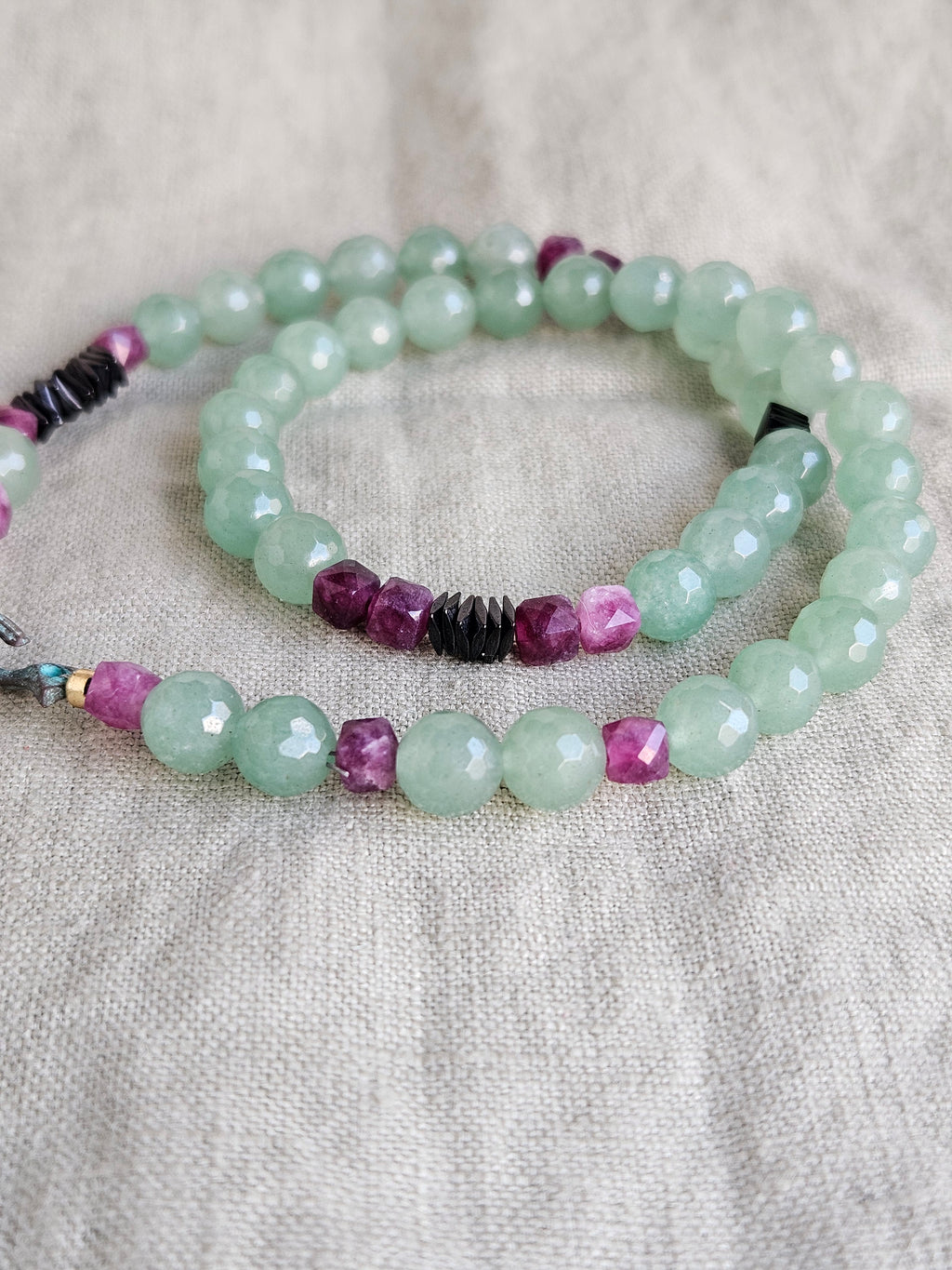Aventurin, jad si hematite