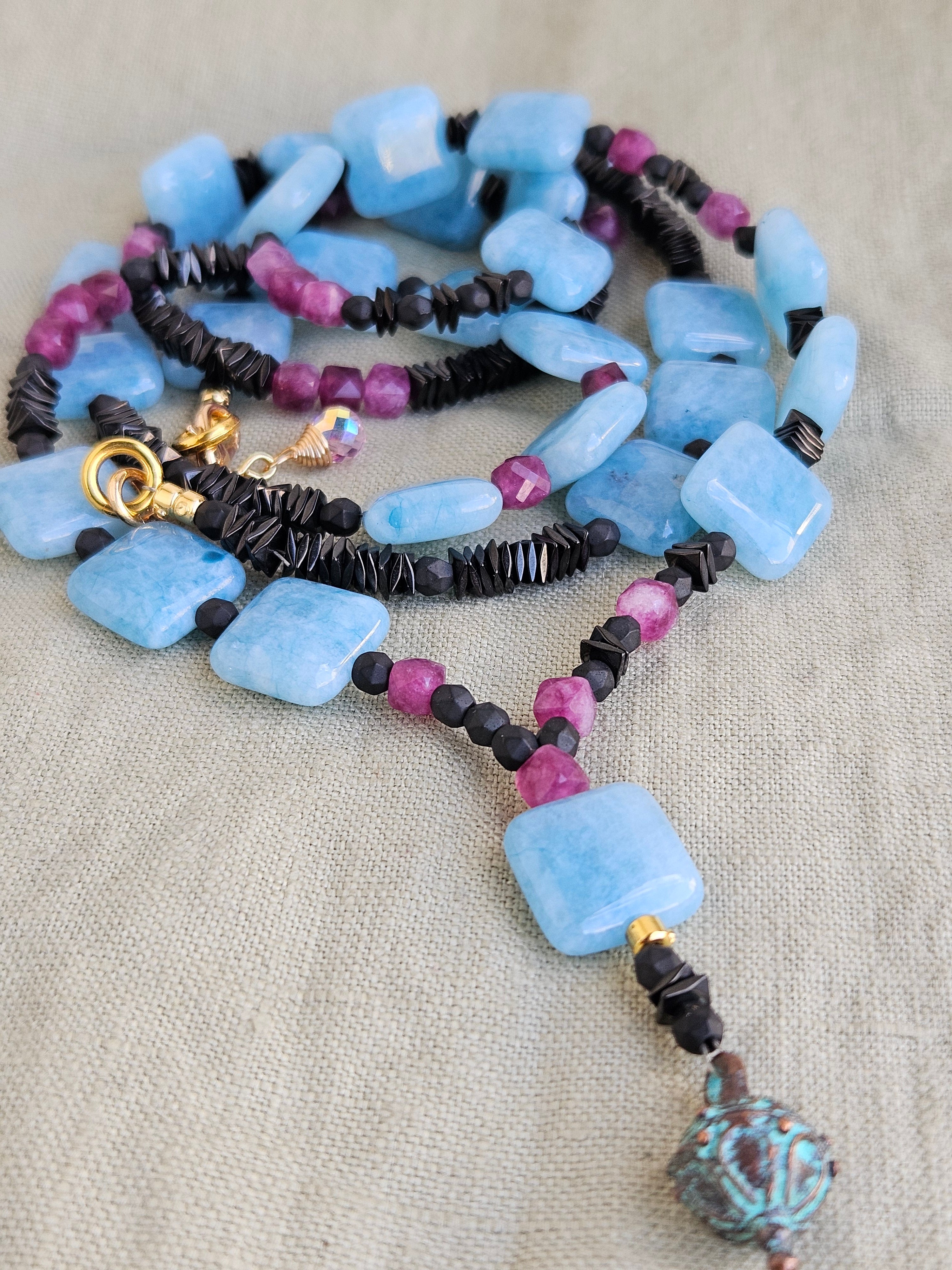 Angelit si hematite