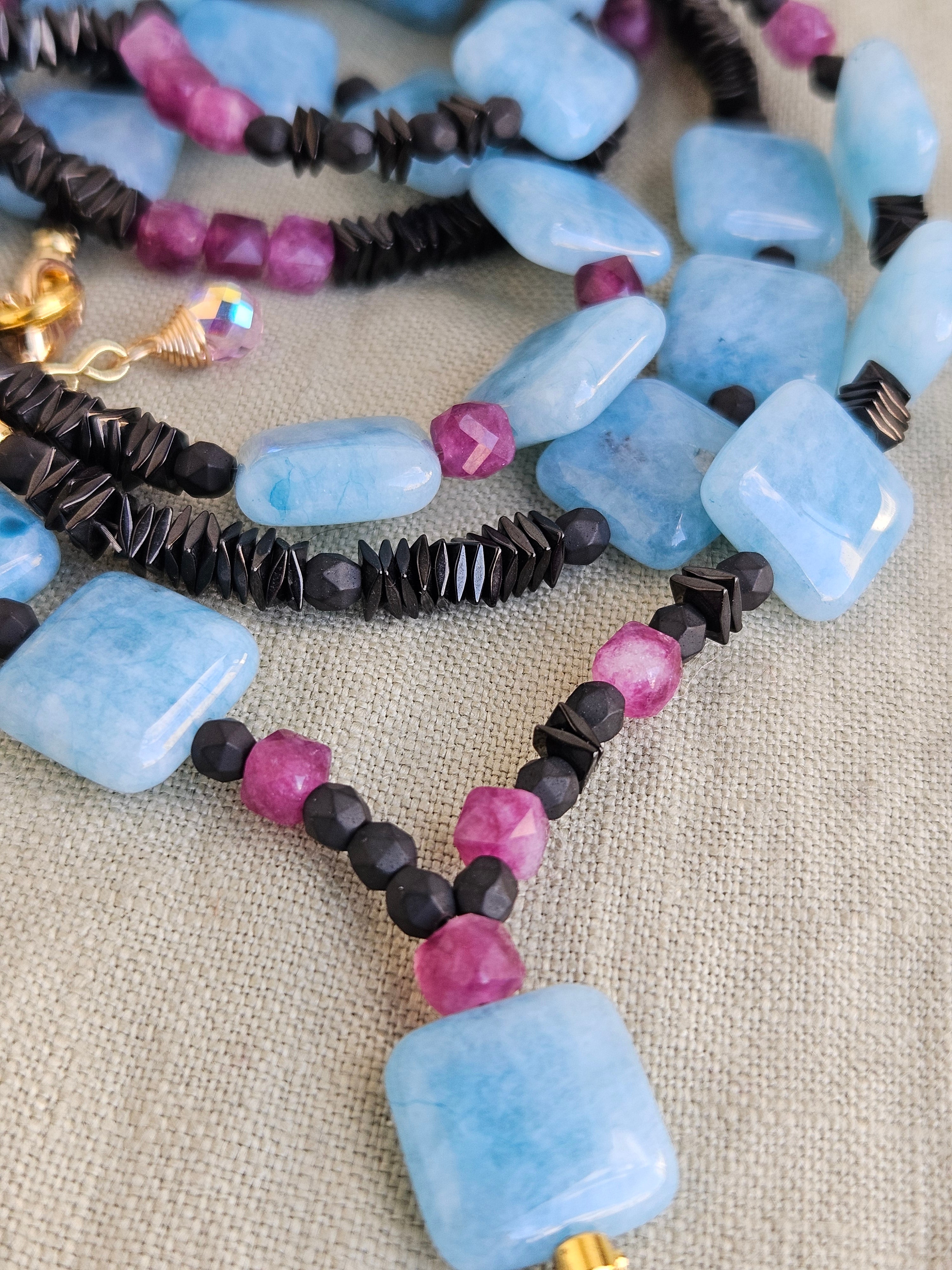 Angelit si hematite