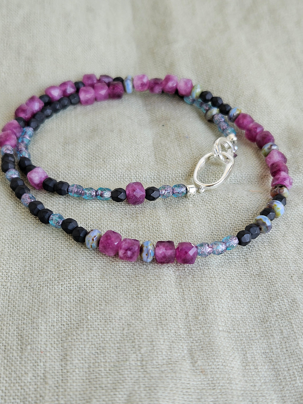 Jad si hematite