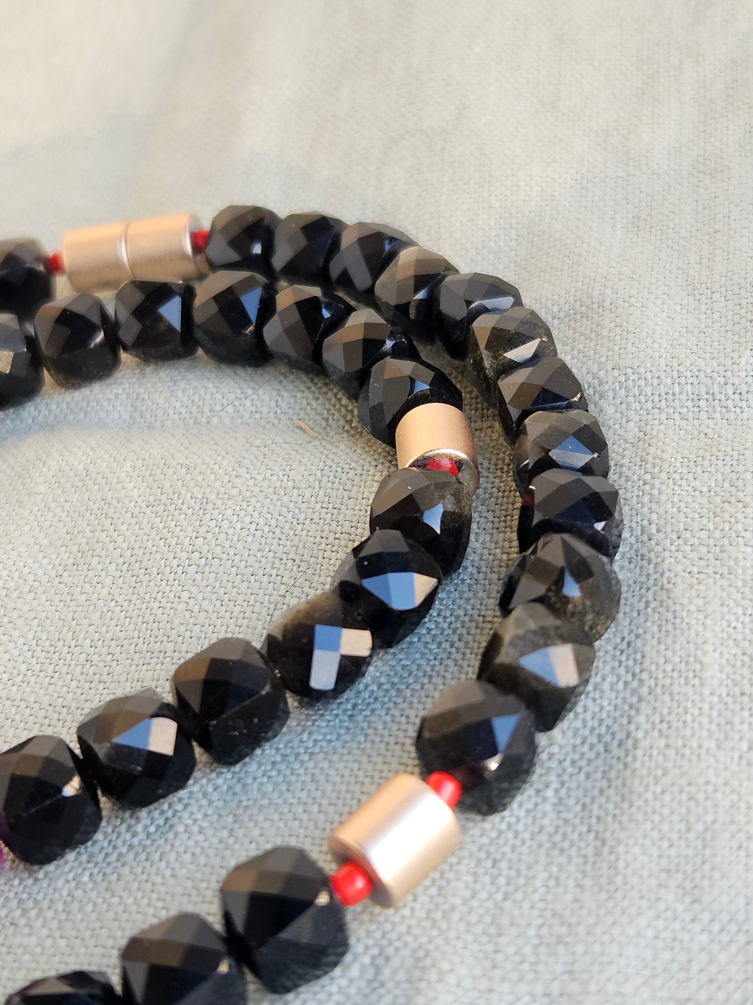 Obsdian  si hematite