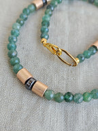 Aventurin si hematite