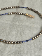 Pirita si safir albastru