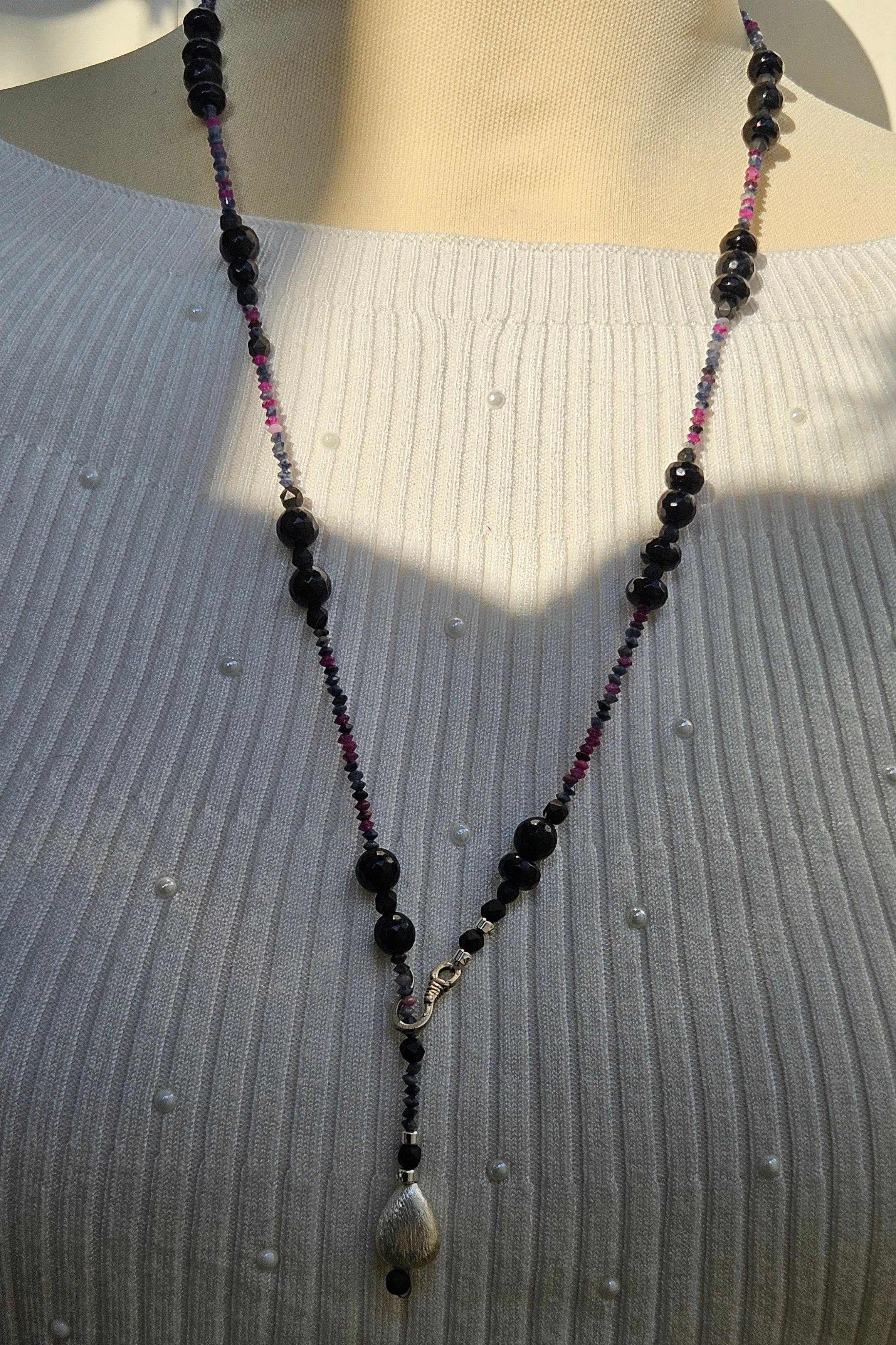 Rubin, safir si onix