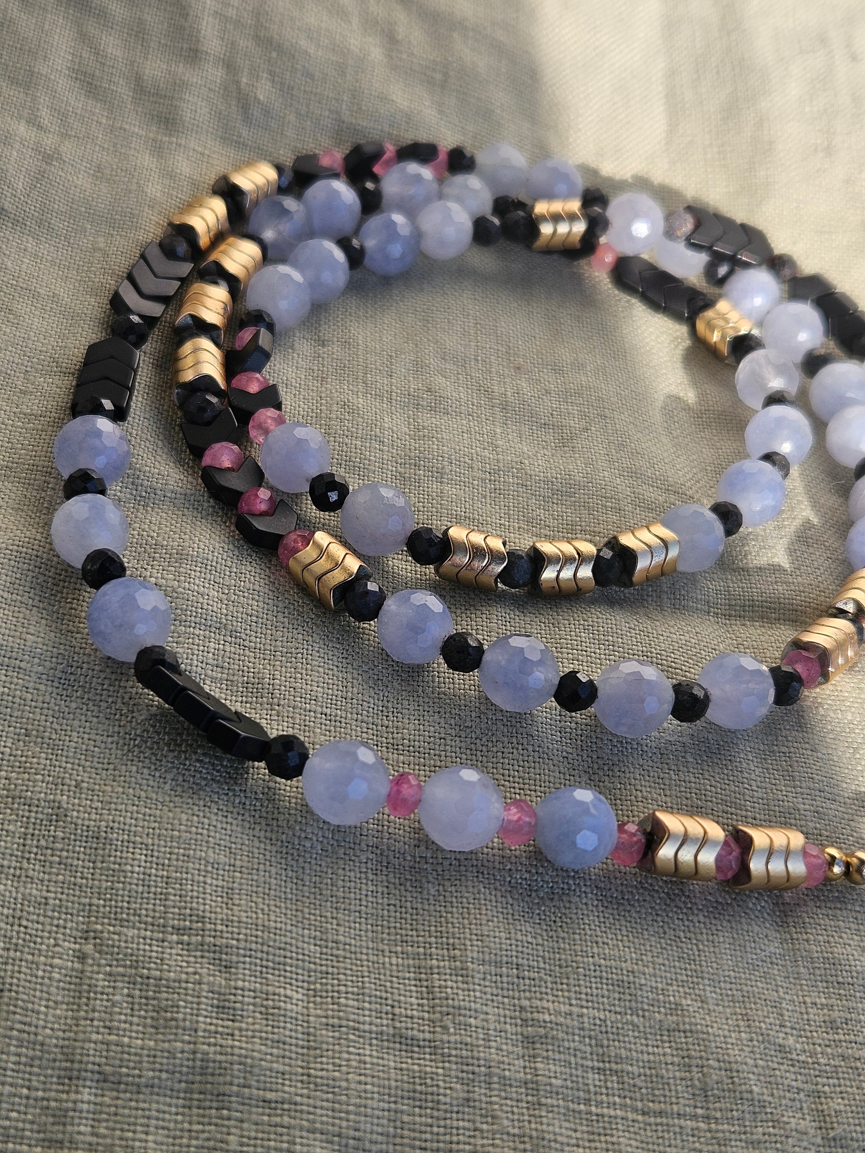 Acvamarina, hematit si agat