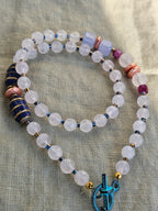 Cuart roz, Jad si hematite