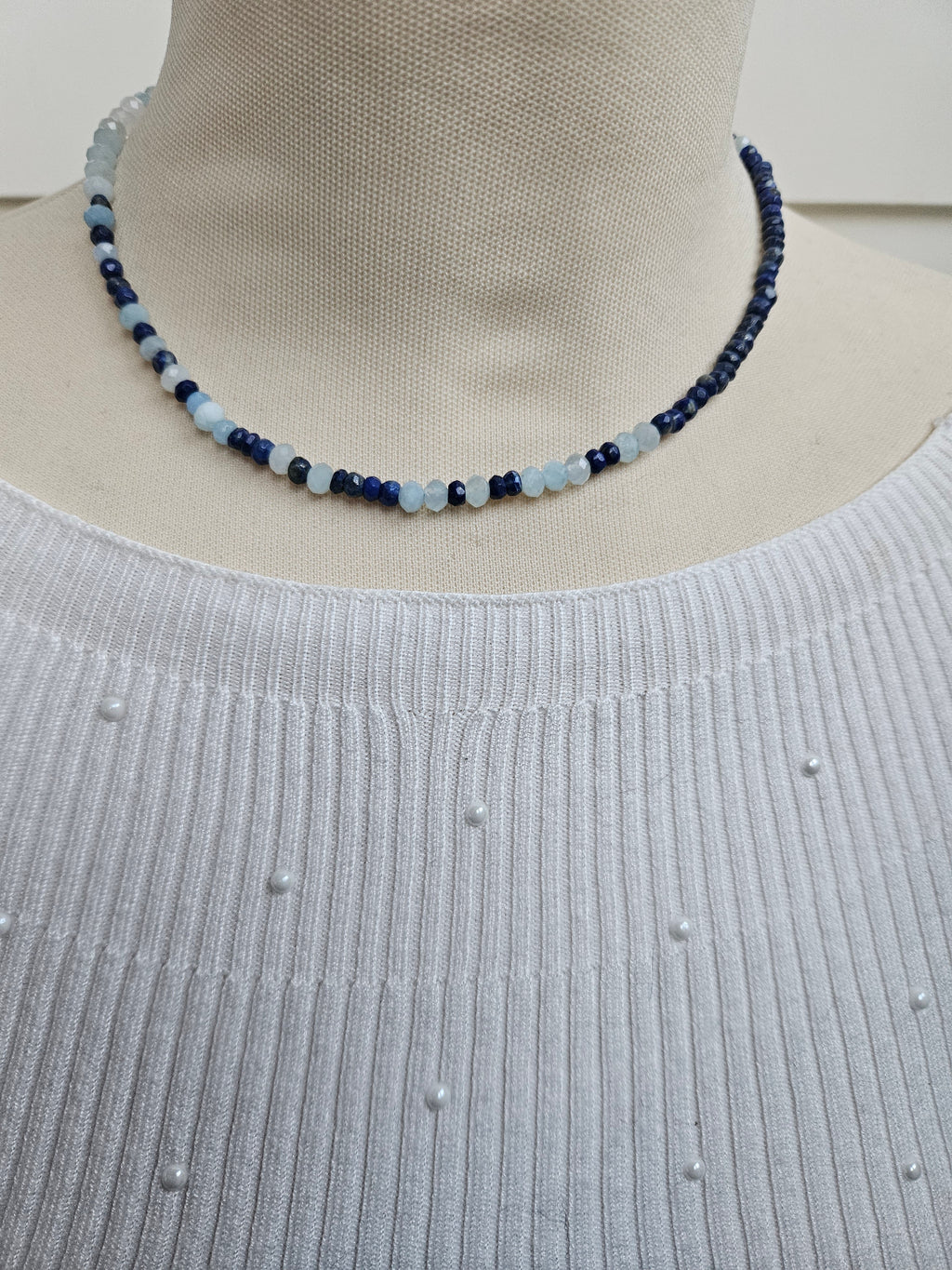 Acvamarina si lapis lazuli