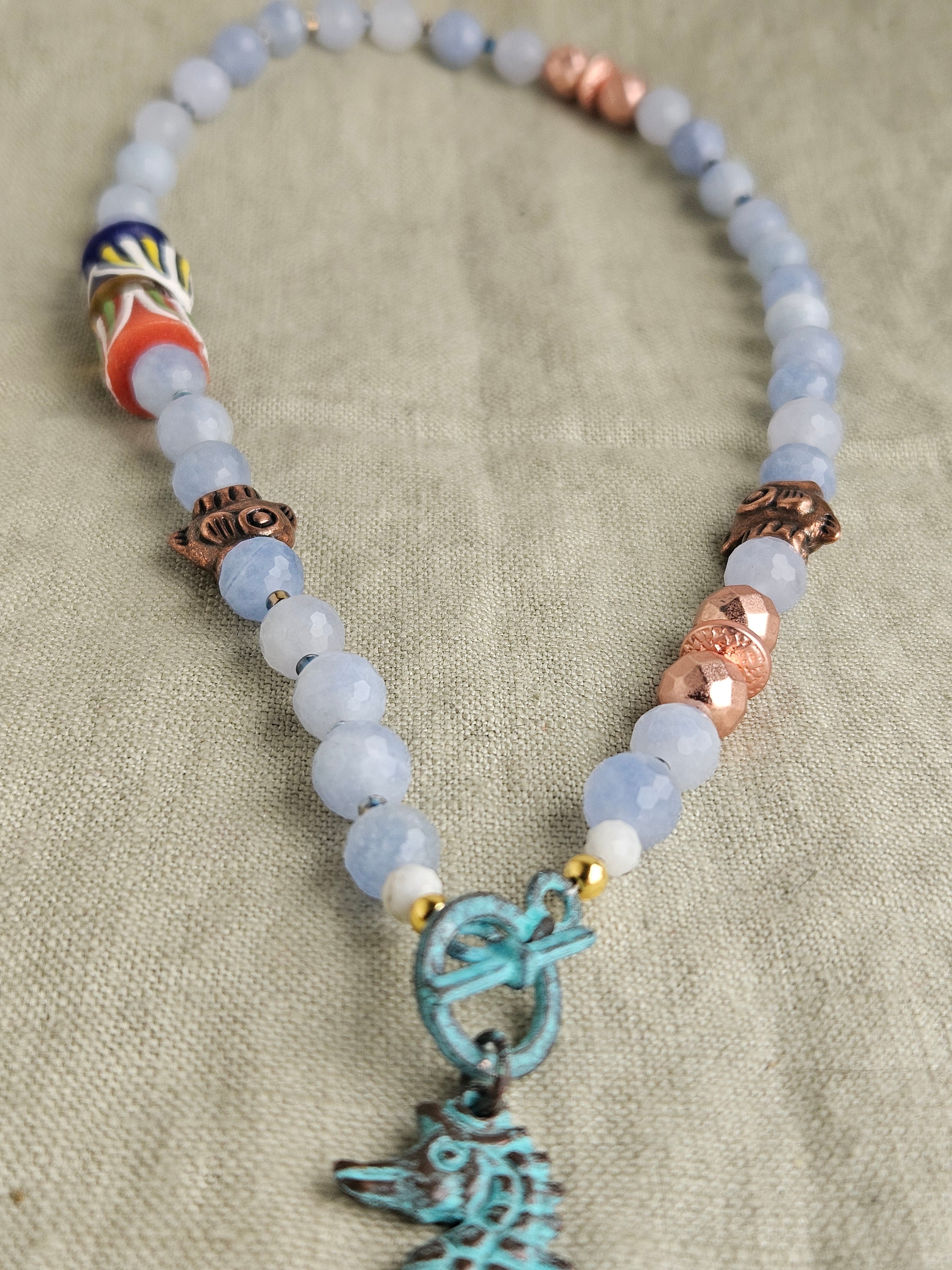 Acvamarina, hematite si sticla Krobo