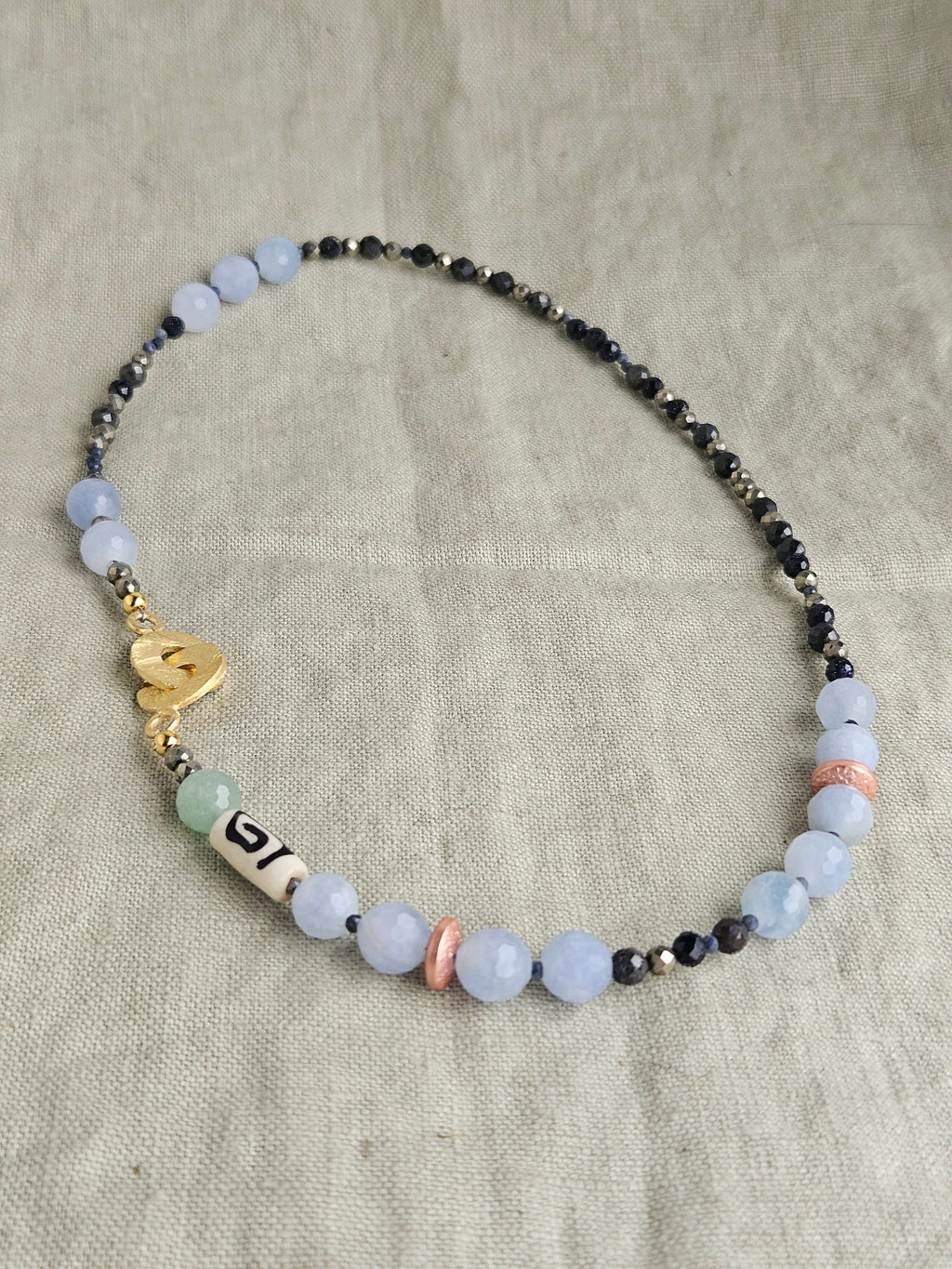 Acvamarina si mix de pietre