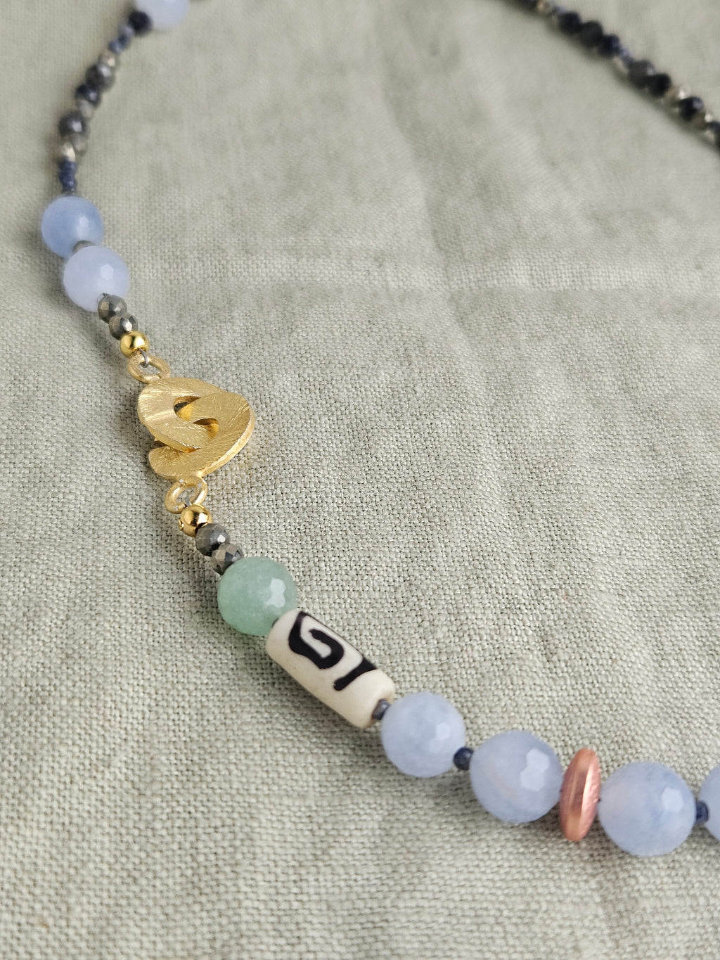 Acvamarina si mix de pietre