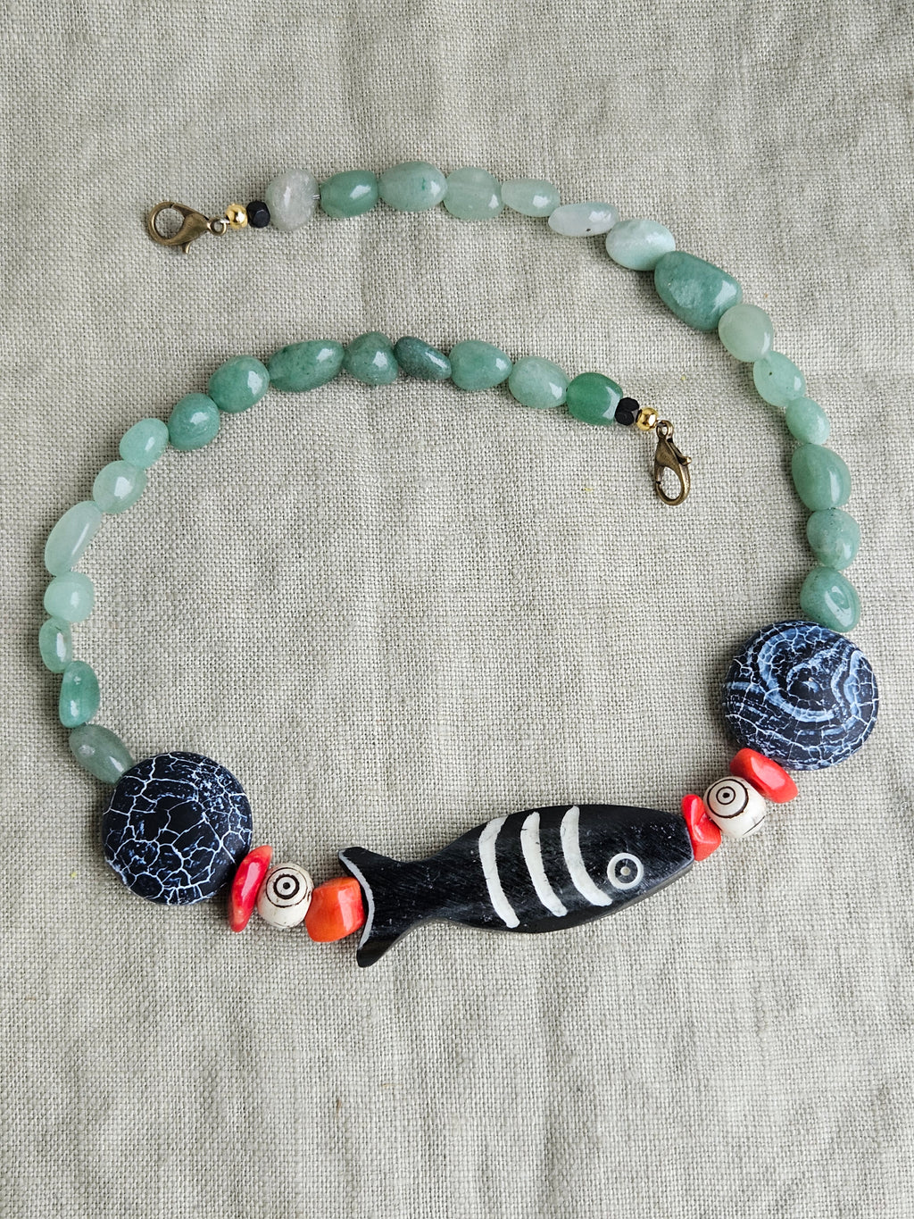 Aventurin, agat cracked, coral si os