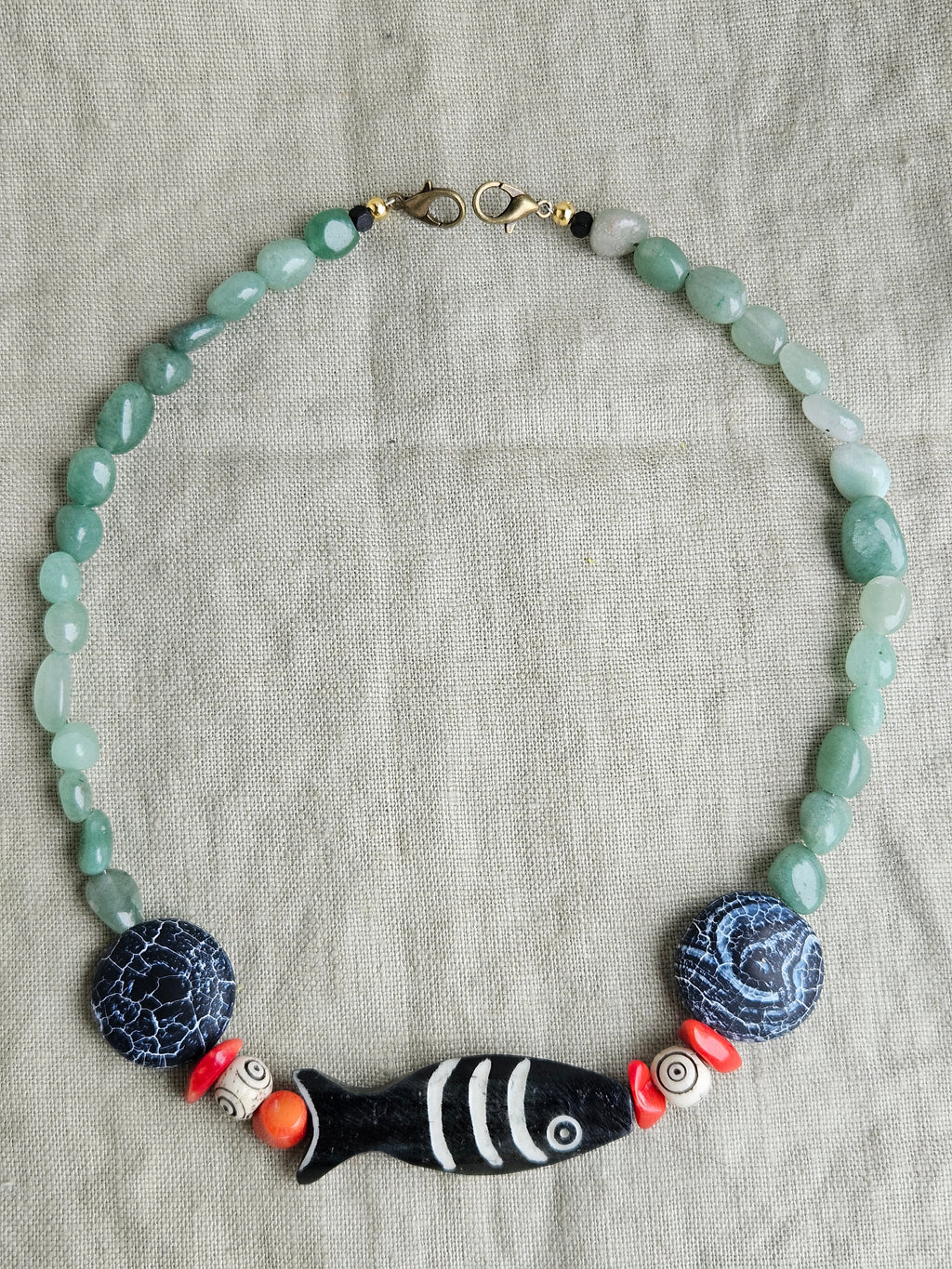 Aventurin, agat cracked, coral si os