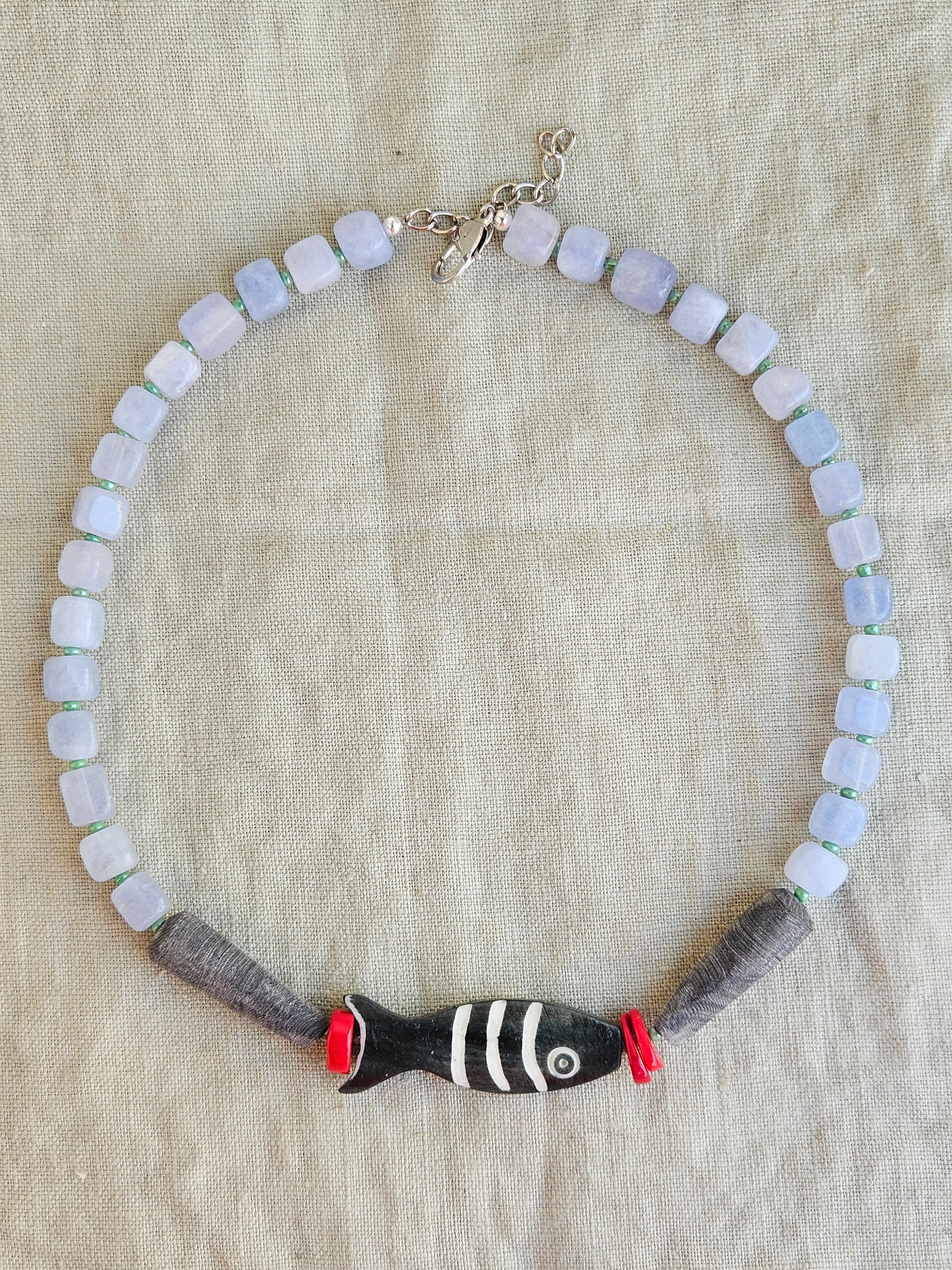 Jad bleu cuburi si detalii marine din os