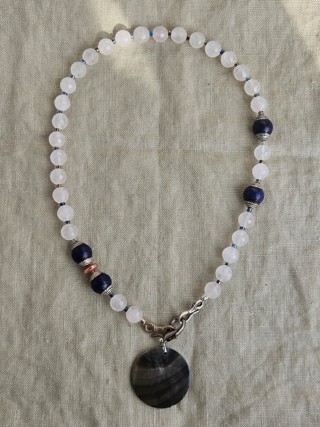 Cuart roz si lapis lazuli