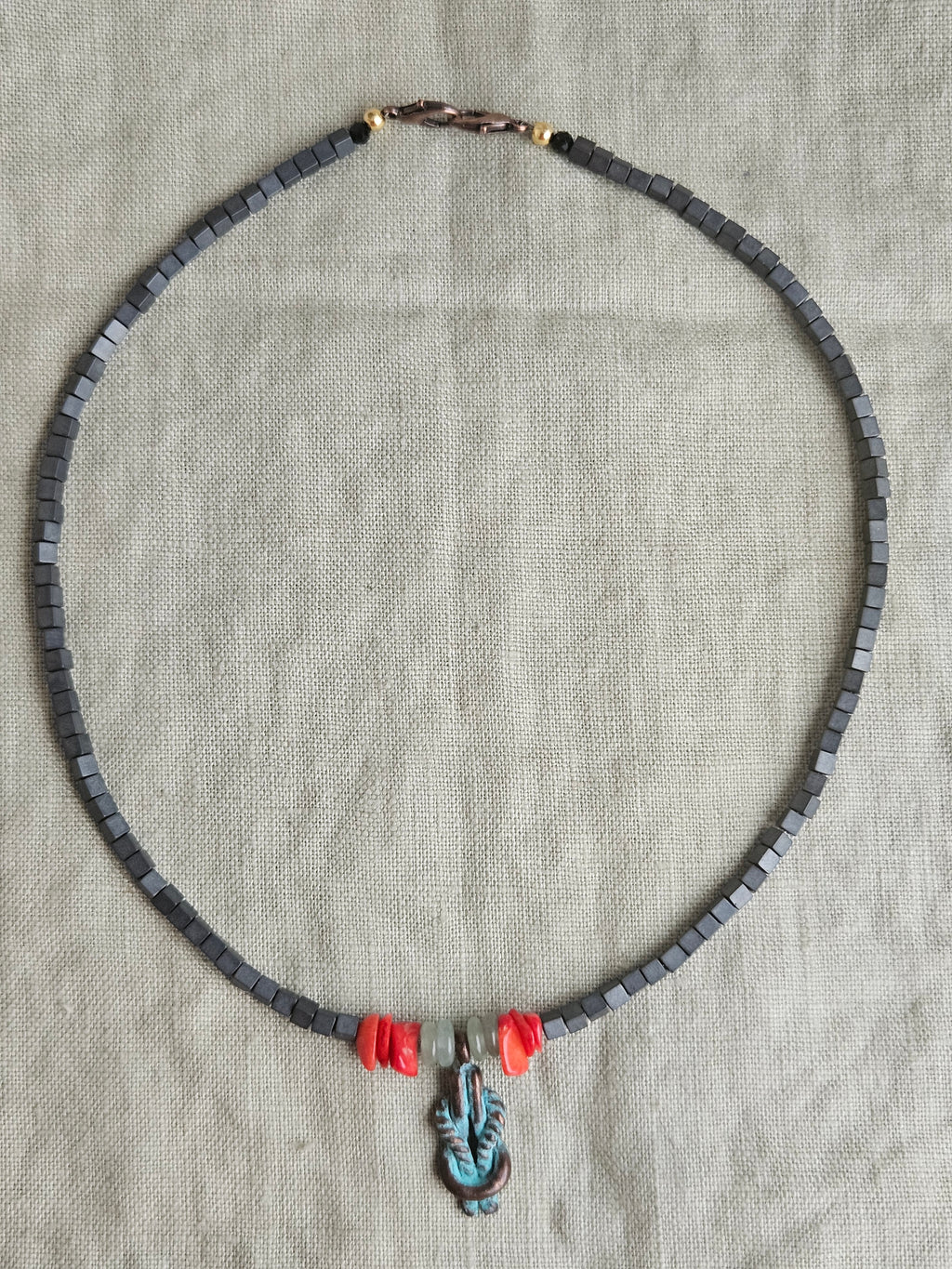 Hematit negru, coral si aventurin